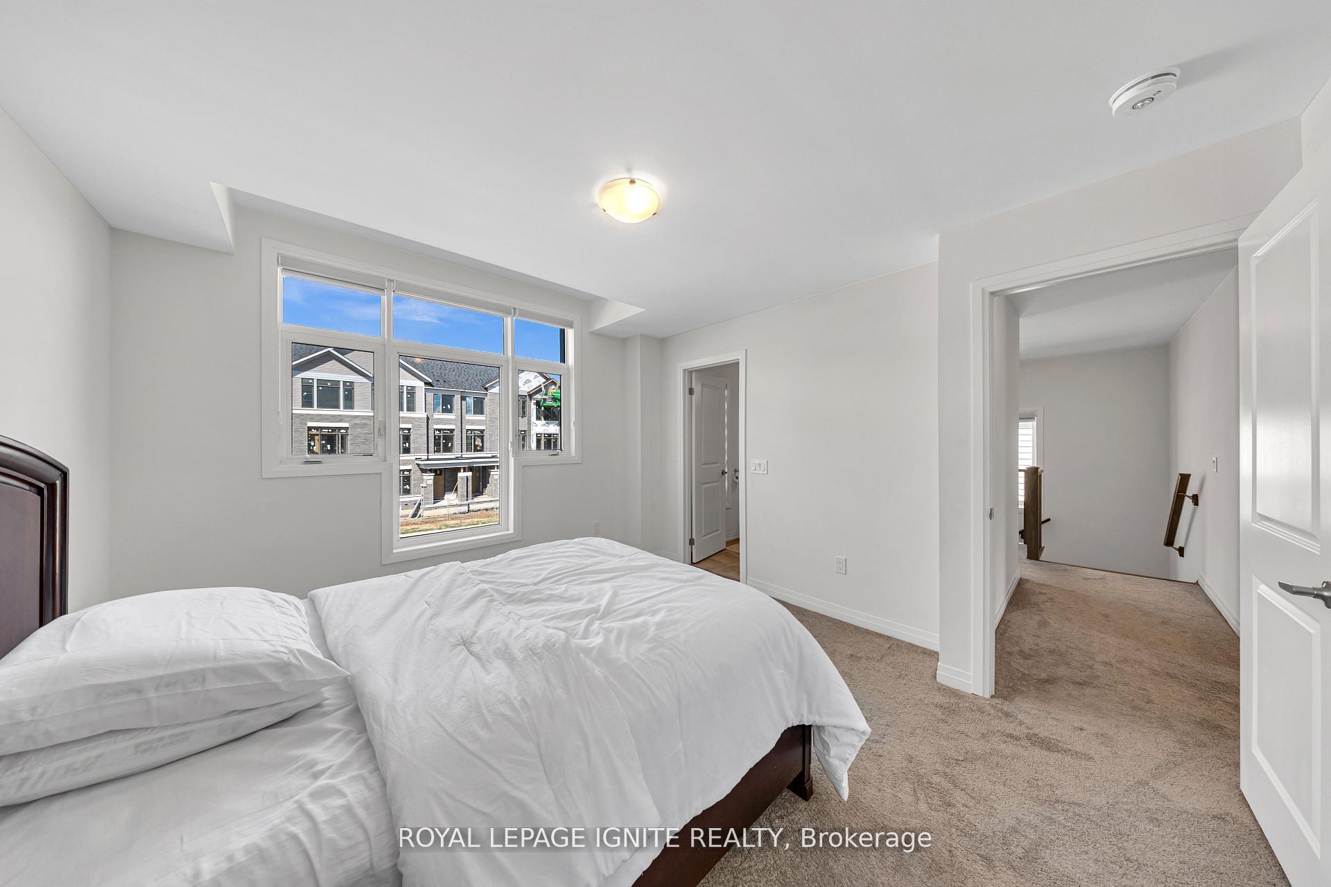 Photo 24 of 163 Spitfire Drive, Hamilton, Mount Hope — HOMEH