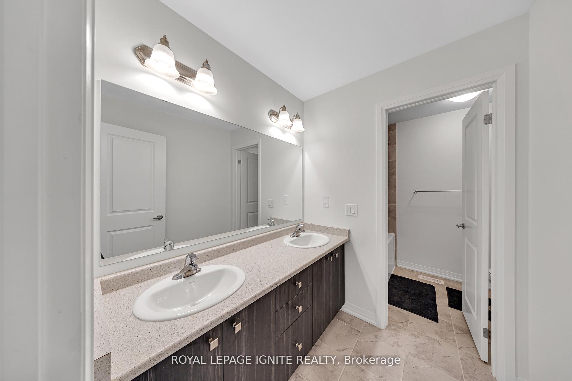 Photo 26 of 163 Spitfire Drive, Hamilton, Mount Hope — HOMEH