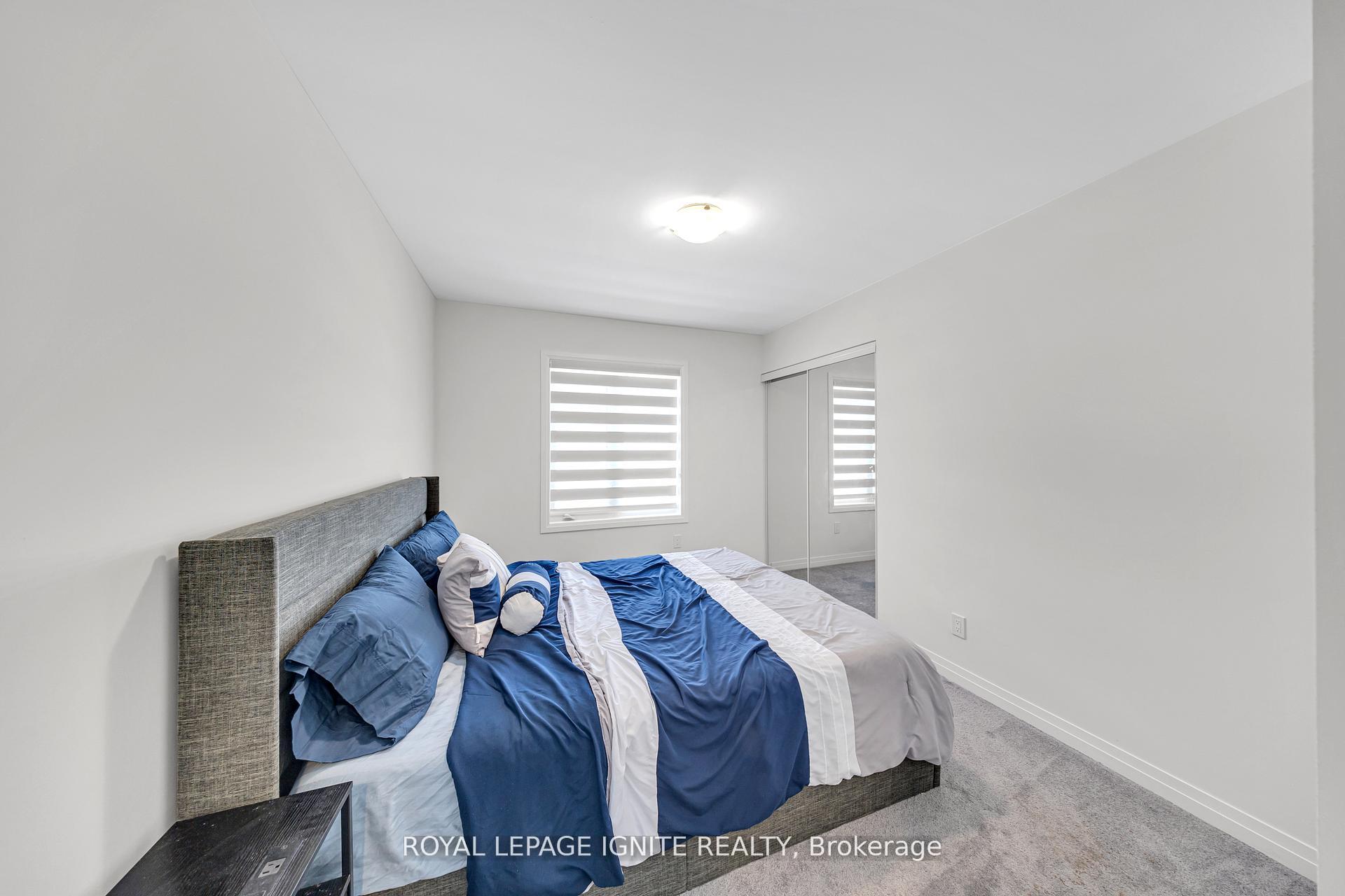 Photo 33 of 163 Spitfire Drive, Hamilton, Mount Hope — HOMEH