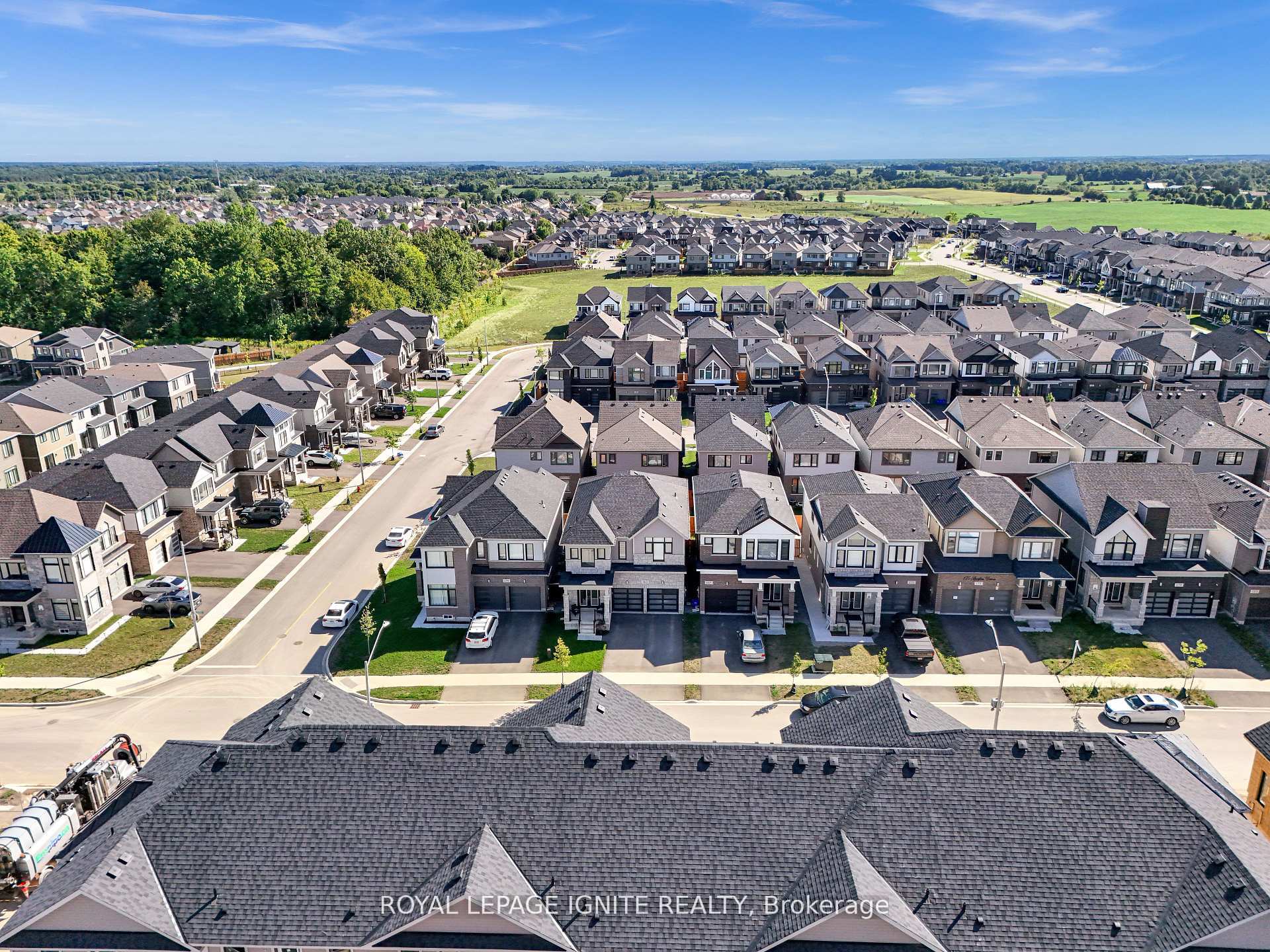 Photo 48 of 163 Spitfire Drive, Hamilton, Mount Hope — HOMEH