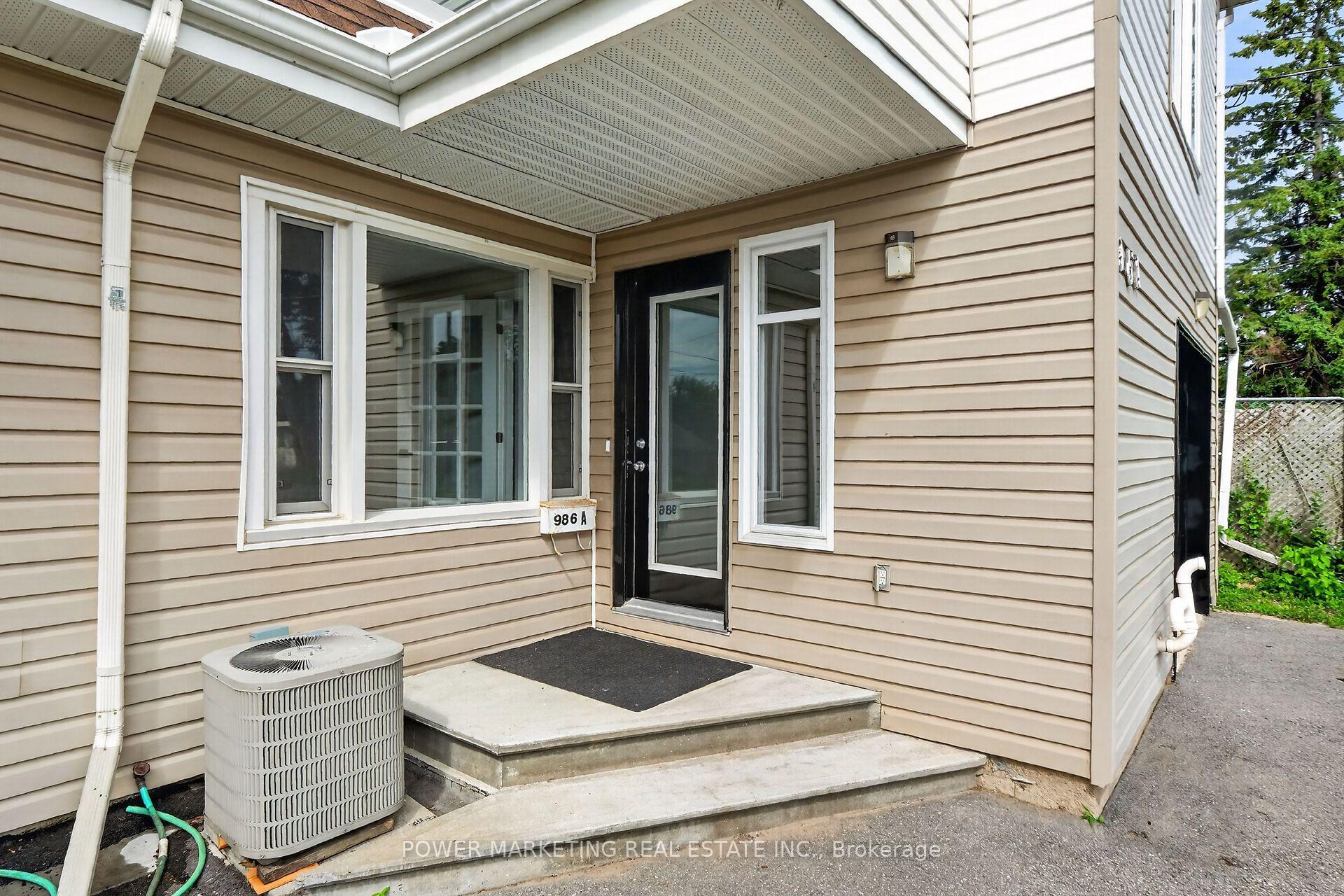 Photo 3 of 986 Laporte Street, Ottawa, Beacon Hill South — HOMEH