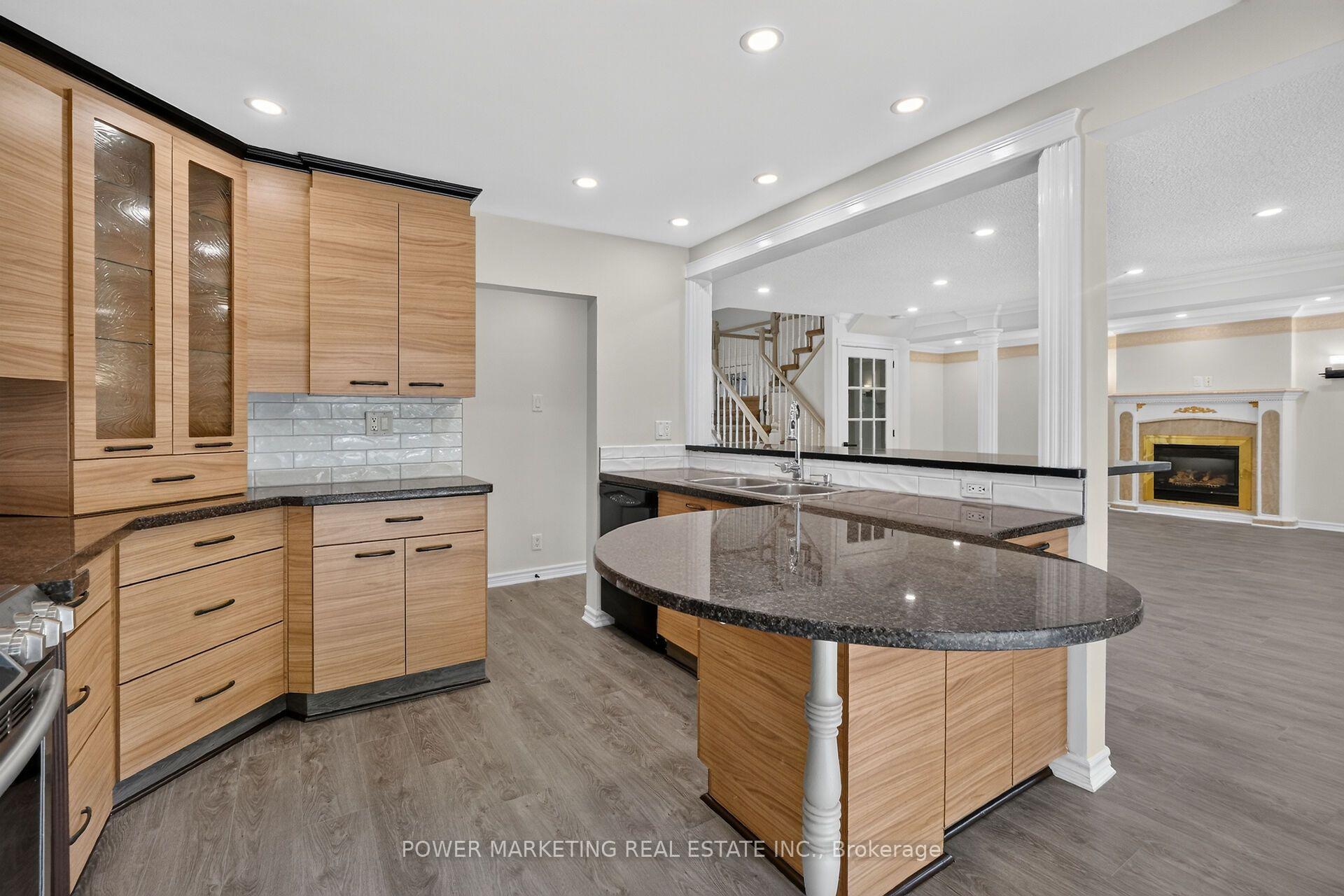 Photo 33 of 986 Laporte Street, Ottawa, Beacon Hill South — HOMEH