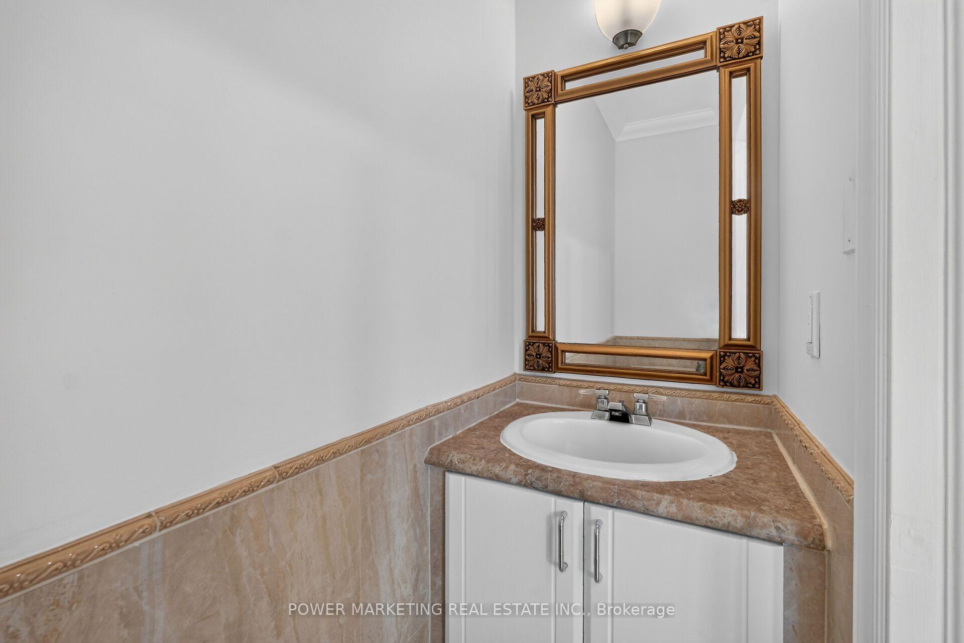 Photo 34 of 986 Laporte Street, Ottawa, Beacon Hill South — HOMEH