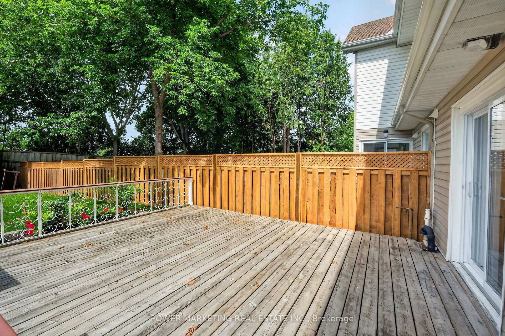 Photo 48 of 986 Laporte Street, Ottawa, Beacon Hill South — HOMEH