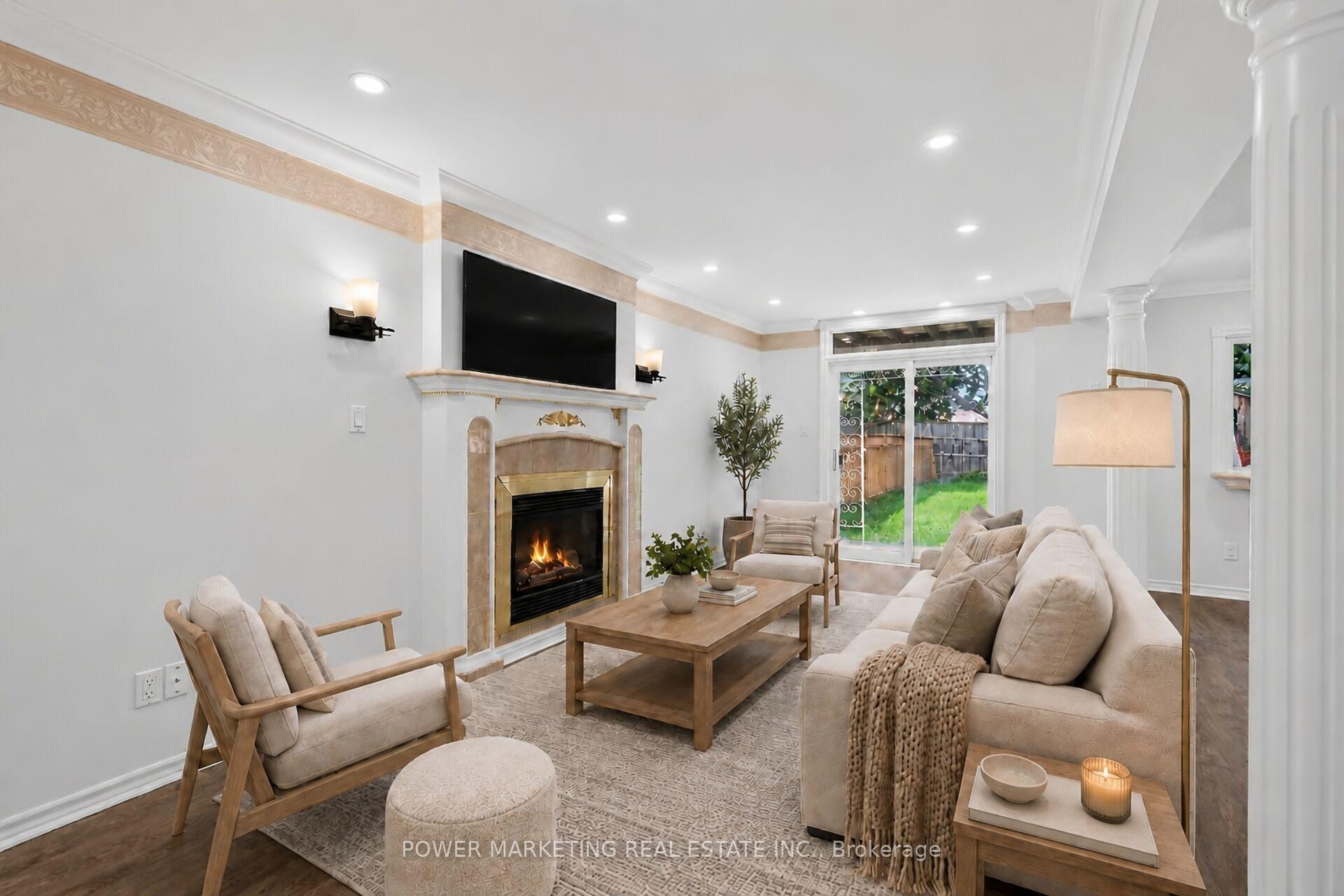 Photo 6 of 986 Laporte Street, Ottawa, Beacon Hill South — HOMEH