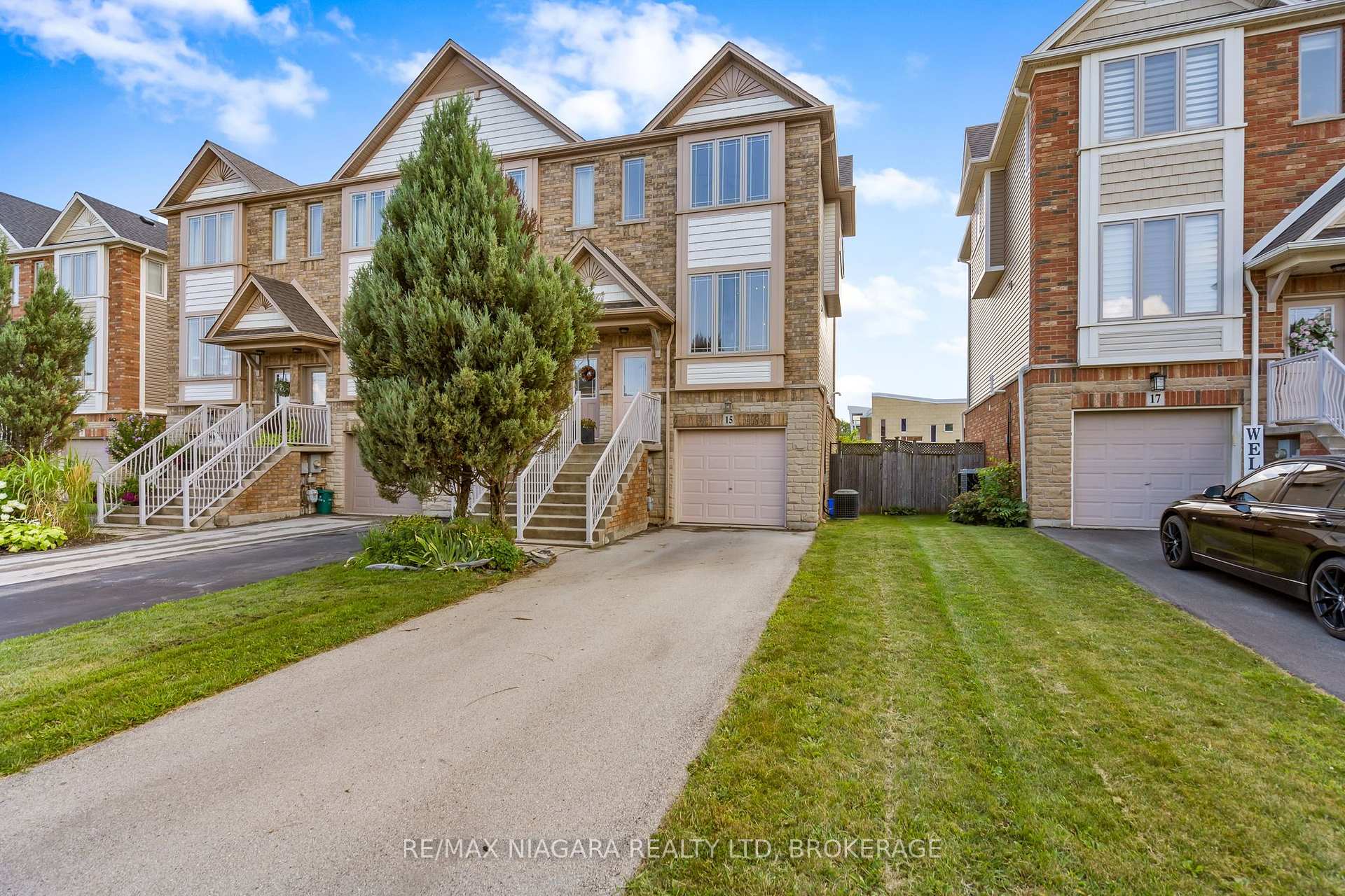 Photo 1 of 15 Hemlock Way, Grimsby, Grimsby West — HOMEH