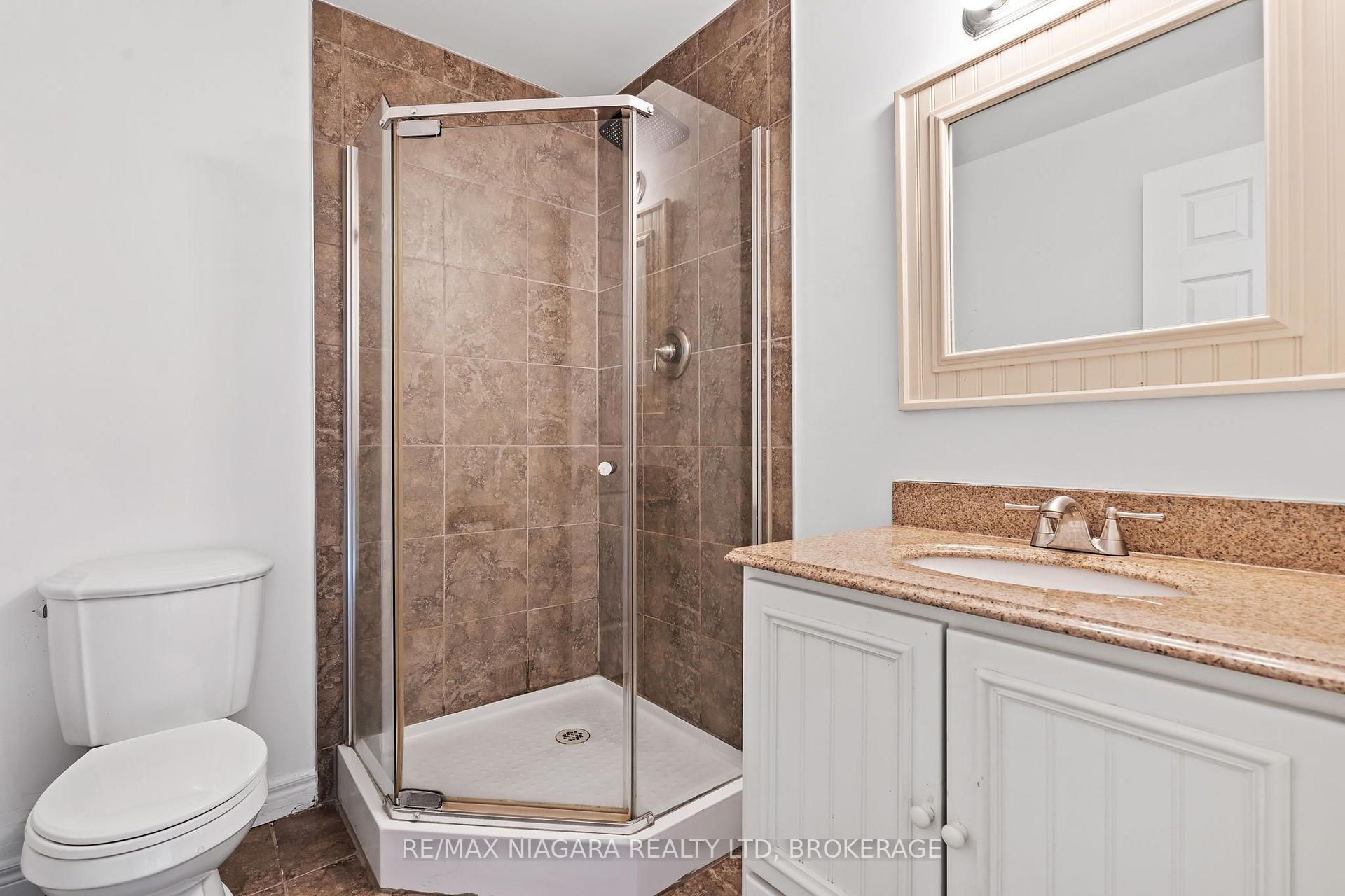 Photo 19 of 15 Hemlock Way, Grimsby, Grimsby West — HOMEH