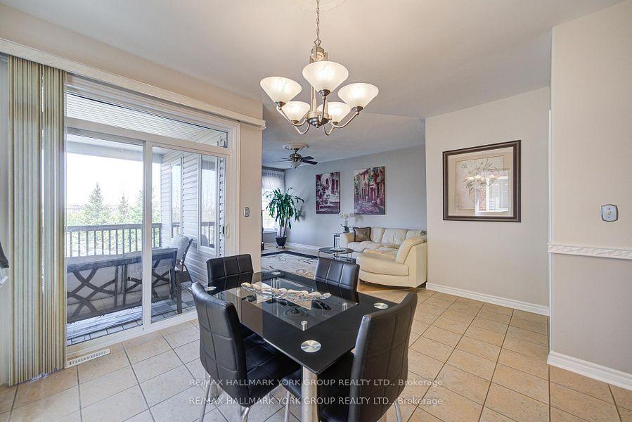 Photo 14 of 26 Regalia Way, Barrie, Innis-Shore — HOMEH