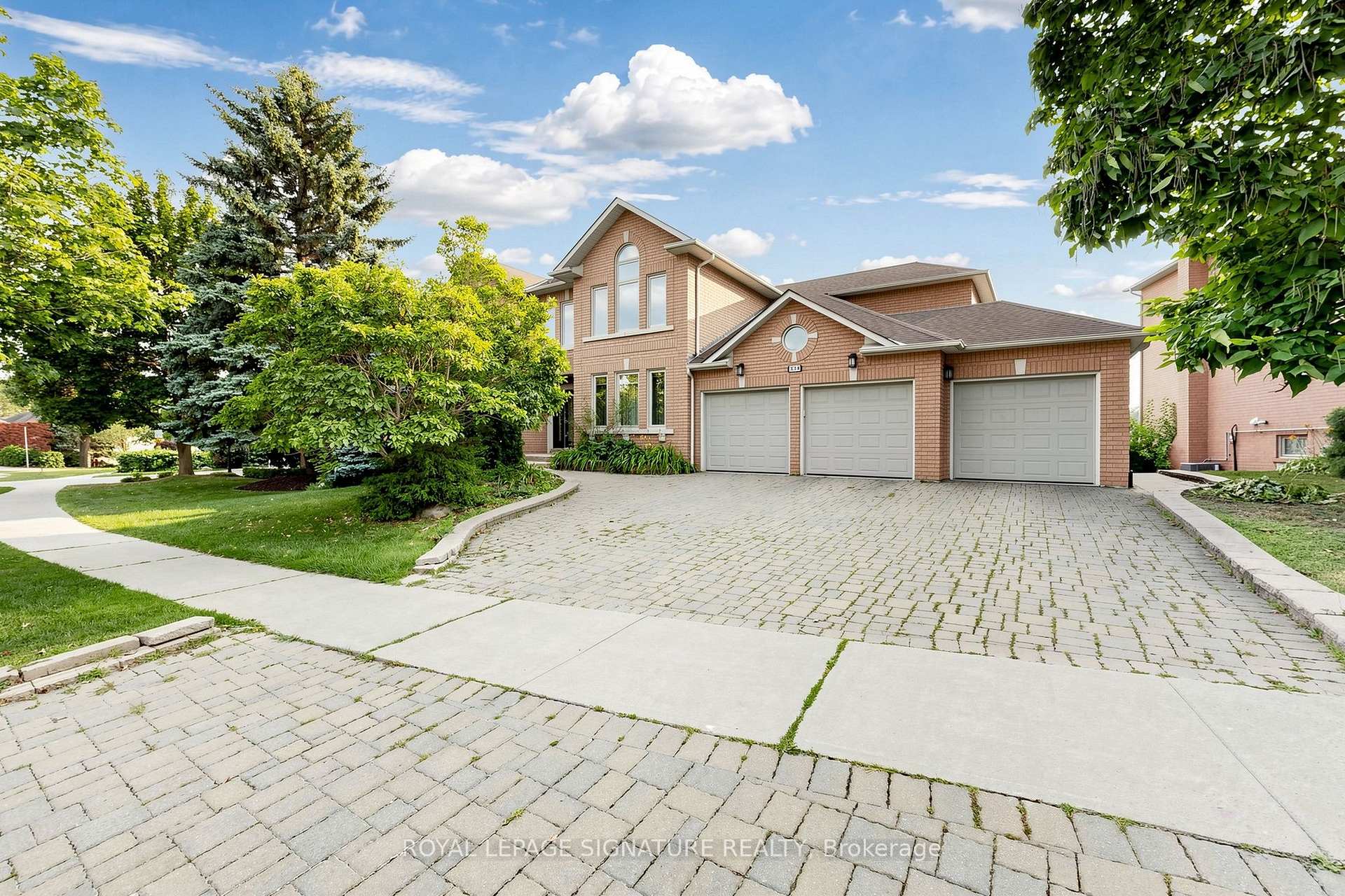 Photo of 374 Vaughan Mills Road