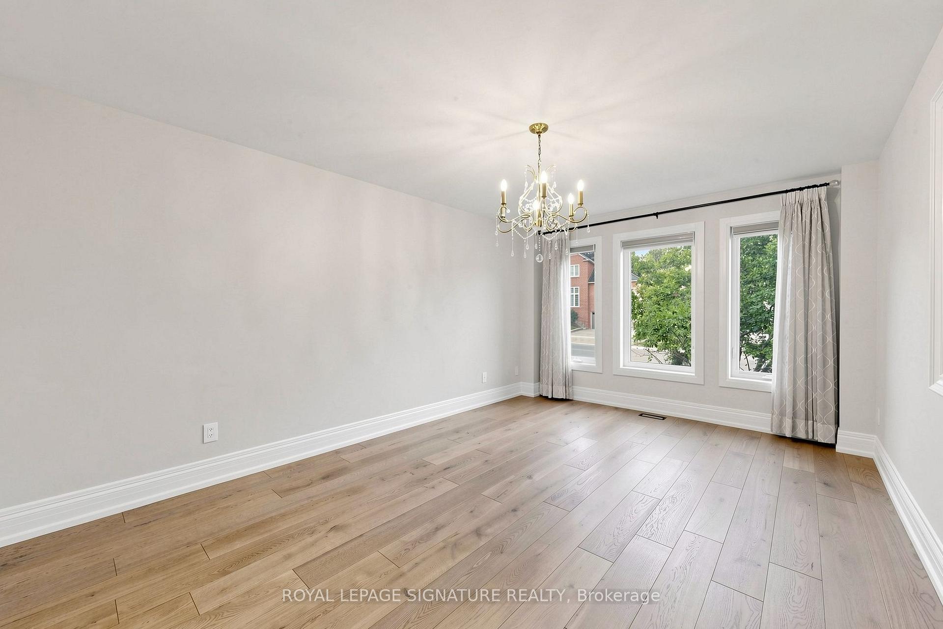 Photo 4 of 374 Vaughan Mills Road, Vaughan, Islington Woods — HOMEH