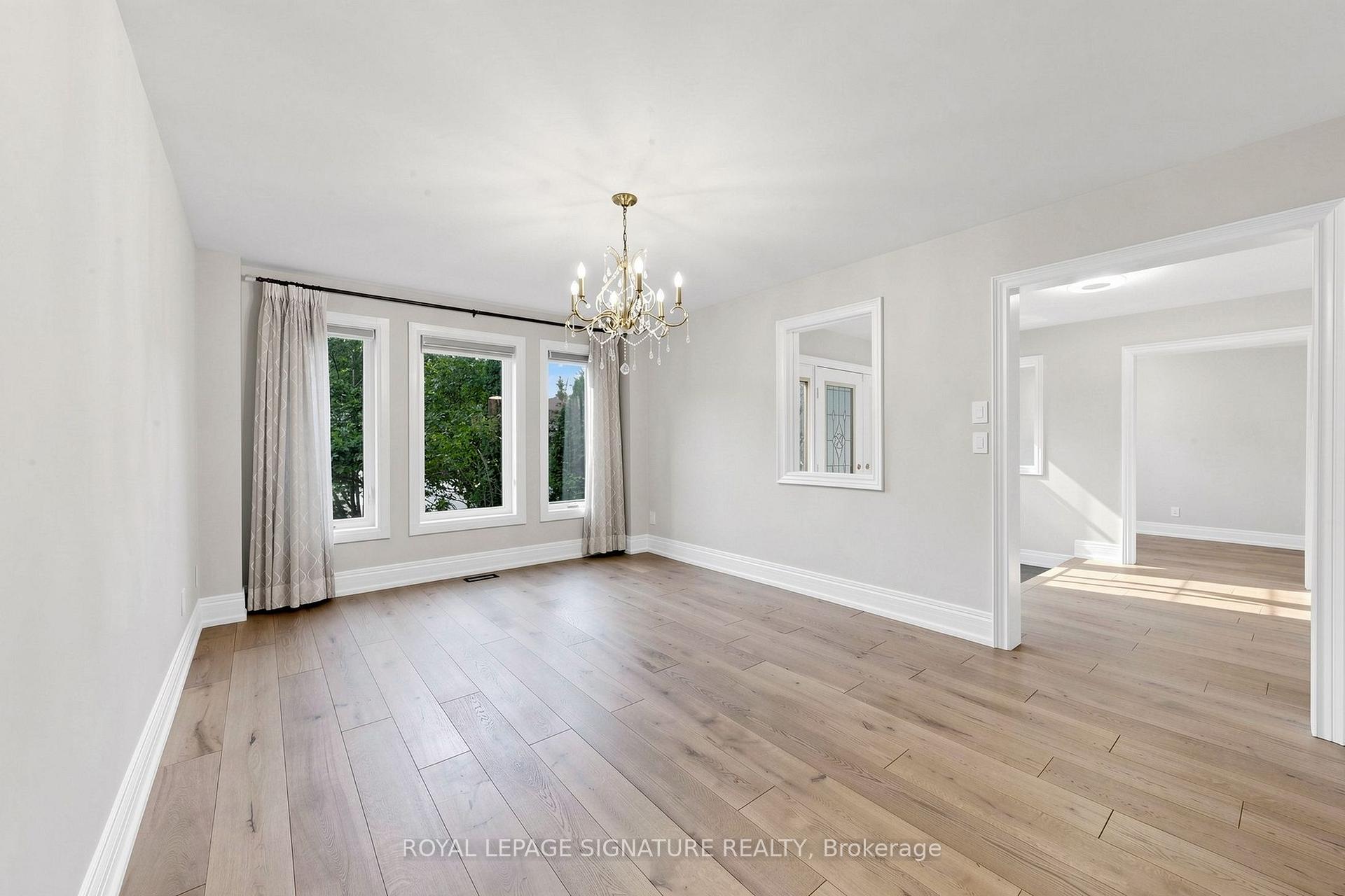 Photo 5 of 374 Vaughan Mills Road, Vaughan, Islington Woods — HOMEH