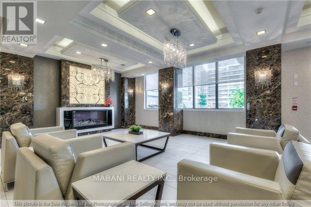 Photo 2 of Unit 709, 372 Highway 7 Road E, Richmond Hill, Doncrest — HOMEH