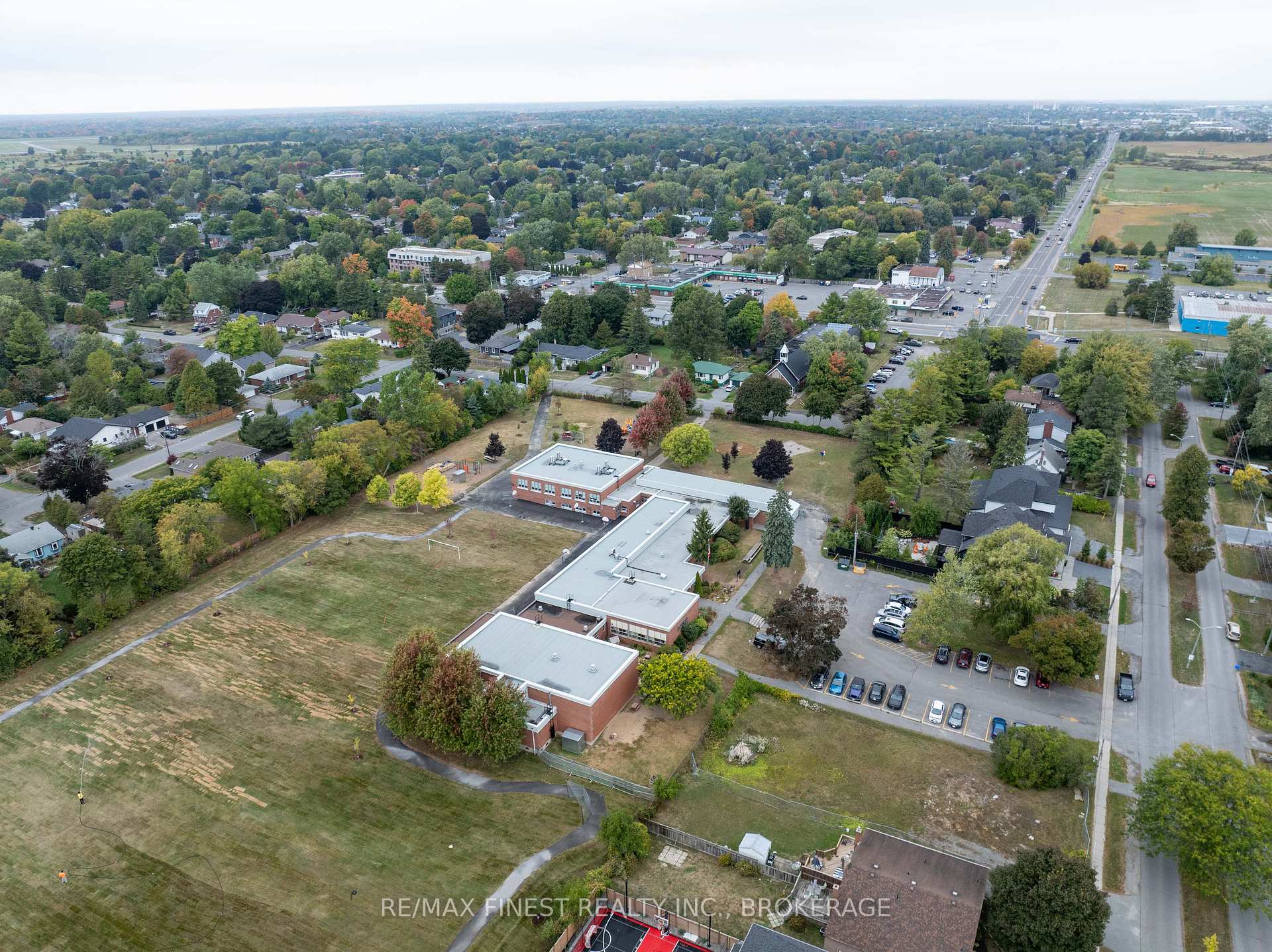 Photo 49 of 43 Crerar Boulevard, Kingston, City SouthWest — HOMEH
