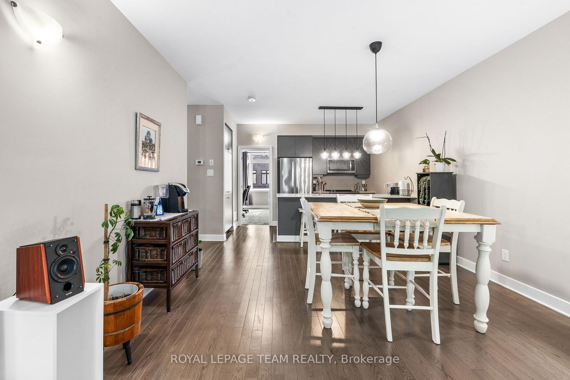 Photo 8 of Unit 32, 538 Crescendo Private, Ottawa, Riverside South/Gloucester Glen — HOMEH