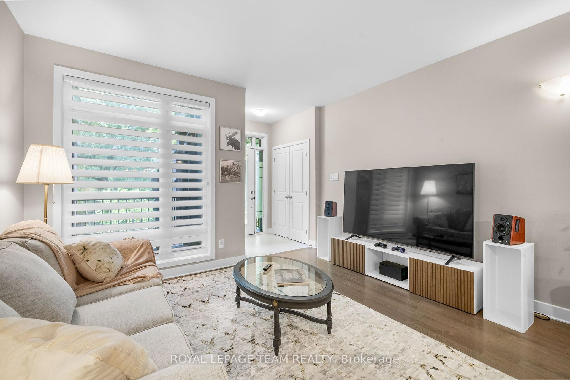 Photo 10 of Unit 32, 538 Crescendo Private, Ottawa, Riverside South/Gloucester Glen — HOMEH