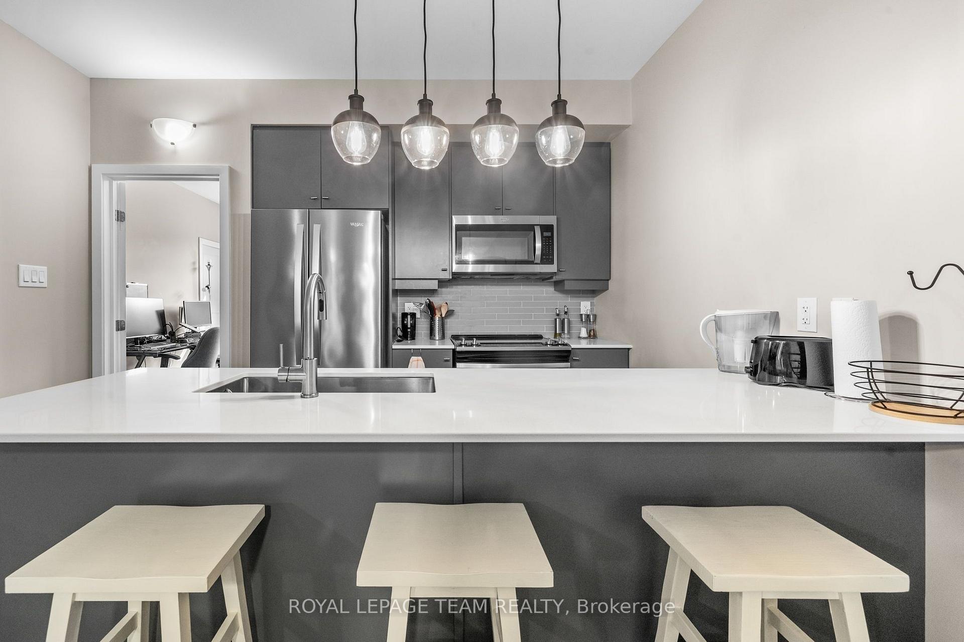 Photo 12 of Unit 32, 538 Crescendo Private, Ottawa, Riverside South/Gloucester Glen — HOMEH