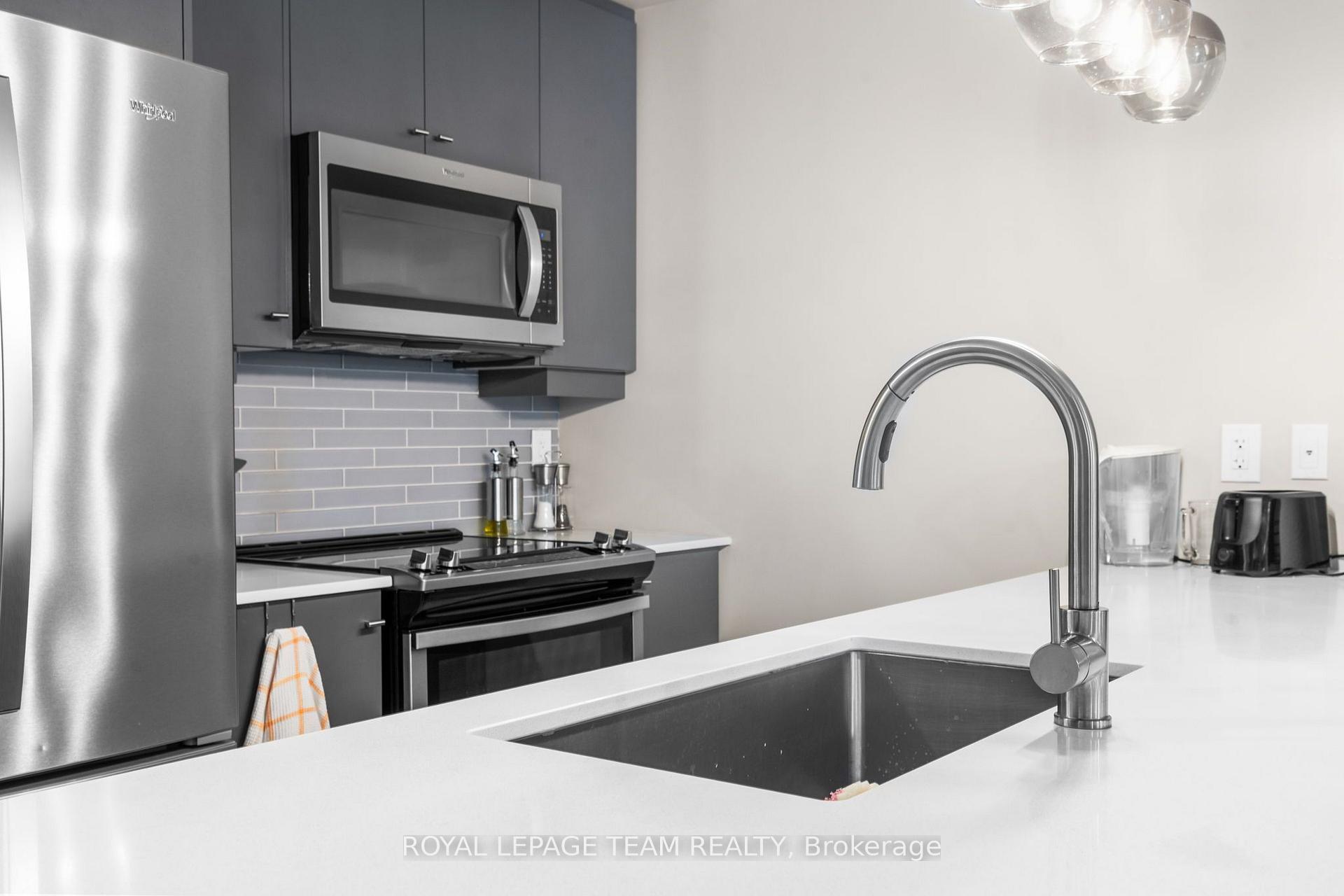 Photo 15 of Unit 32, 538 Crescendo Private, Ottawa, Riverside South/Gloucester Glen — HOMEH