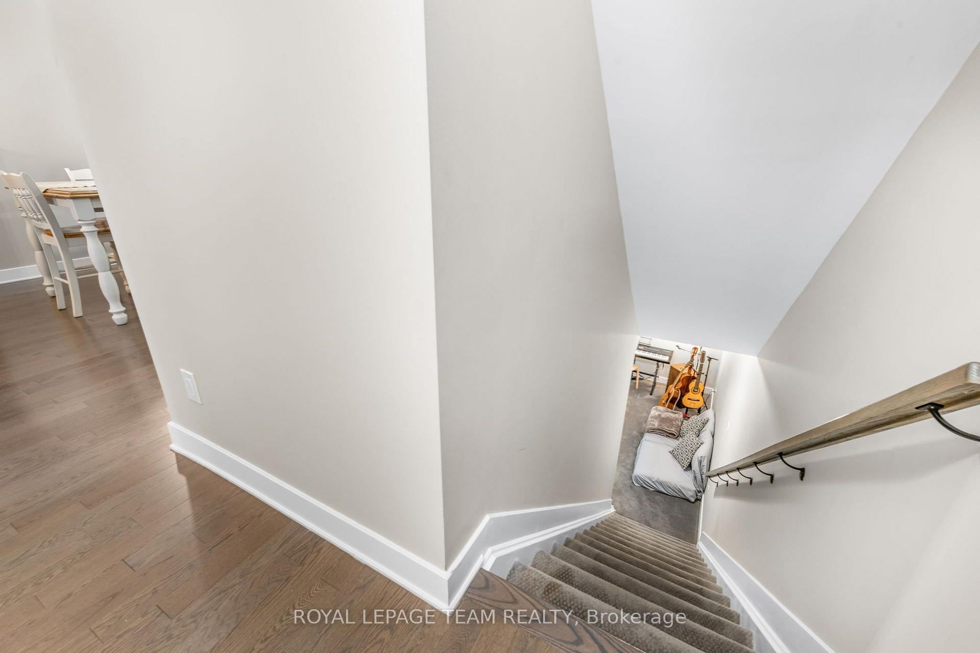 Photo 24 of Unit 32, 538 Crescendo Private, Ottawa, Riverside South/Gloucester Glen — HOMEH