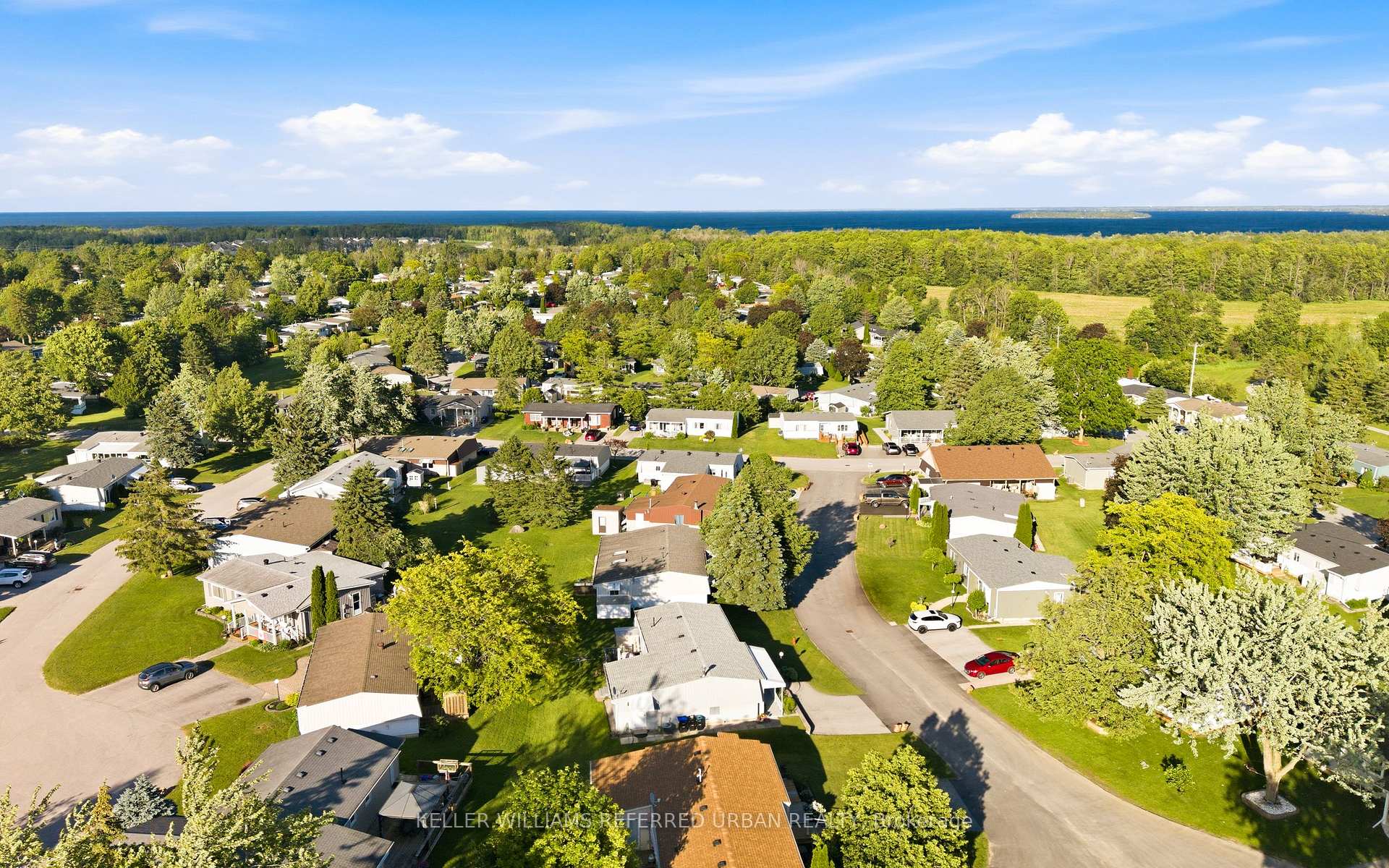 Photo 44 of 6 Gander Cove, Innisfil, Rural Innisfil — HOMEH
