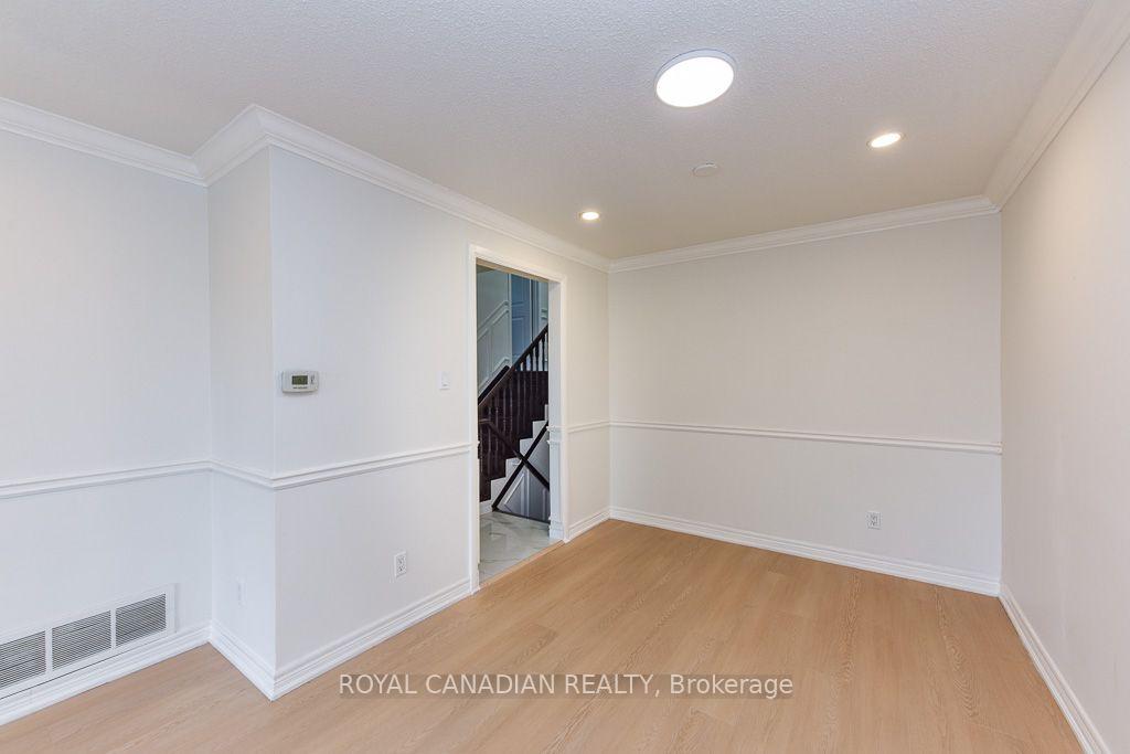 Photo 19 of 7700 Kittridge Drive, Mississauga, Malton — HOMEH