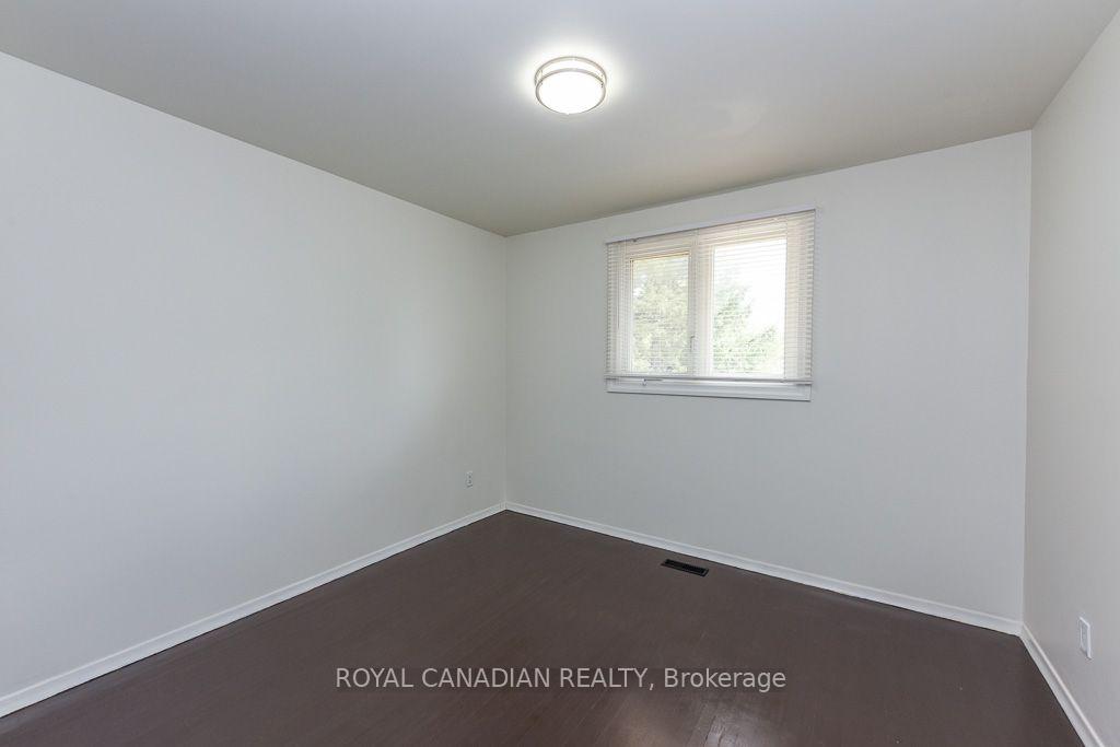 Photo 22 of 7700 Kittridge Drive, Mississauga, Malton — HOMEH