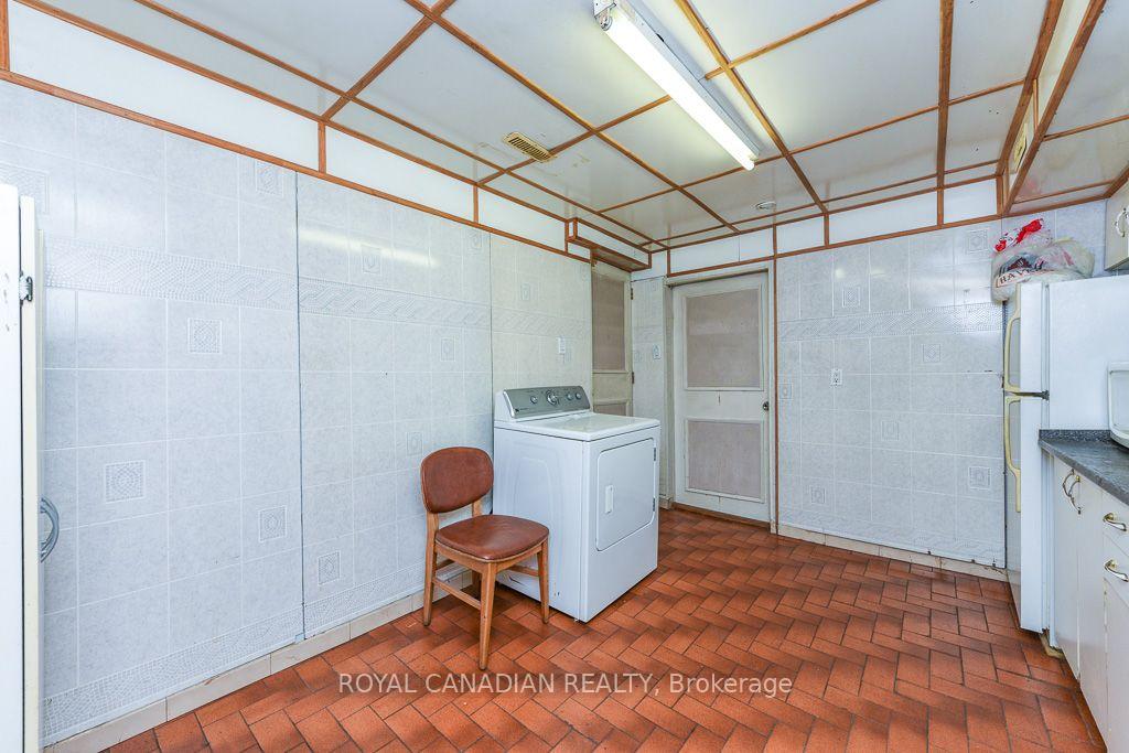 Photo 34 of 7700 Kittridge Drive, Mississauga, Malton — HOMEH