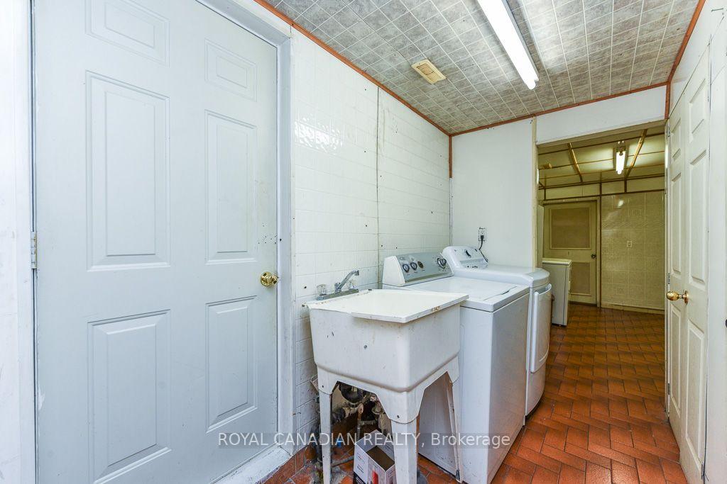 Photo 35 of 7700 Kittridge Drive, Mississauga, Malton — HOMEH