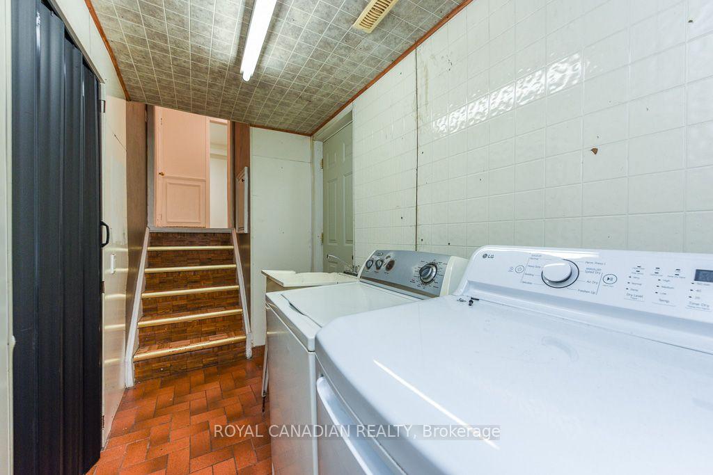 Photo 36 of 7700 Kittridge Drive, Mississauga, Malton — HOMEH