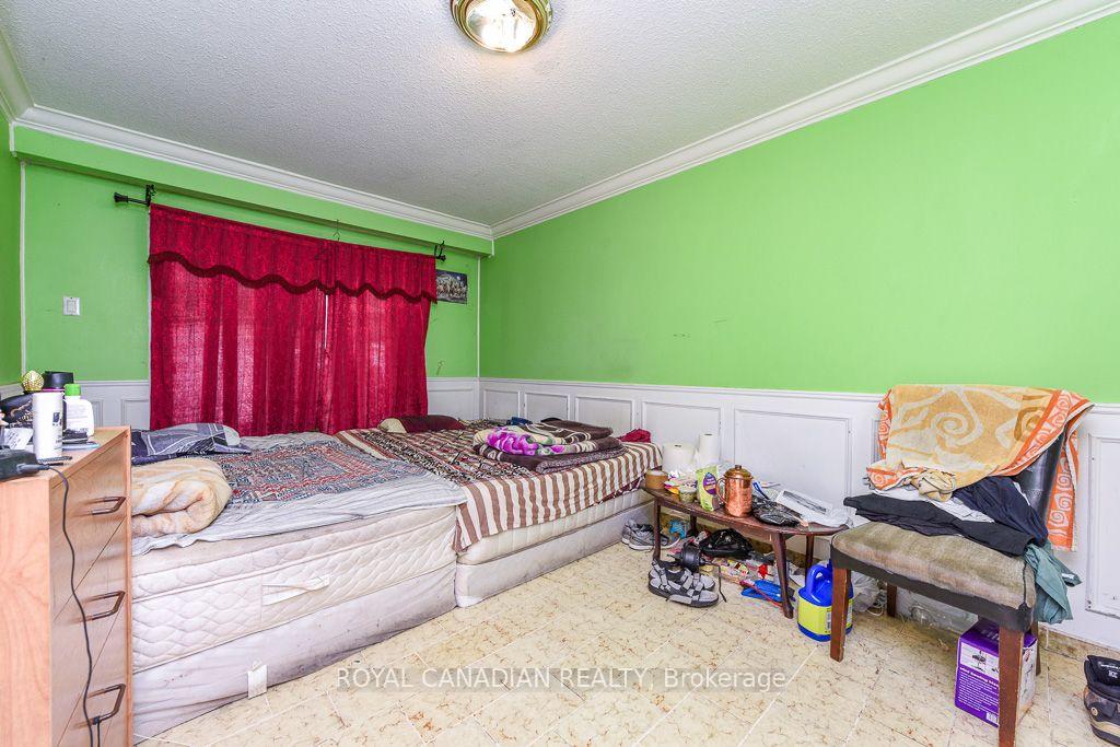Photo 40 of 7700 Kittridge Drive, Mississauga, Malton — HOMEH