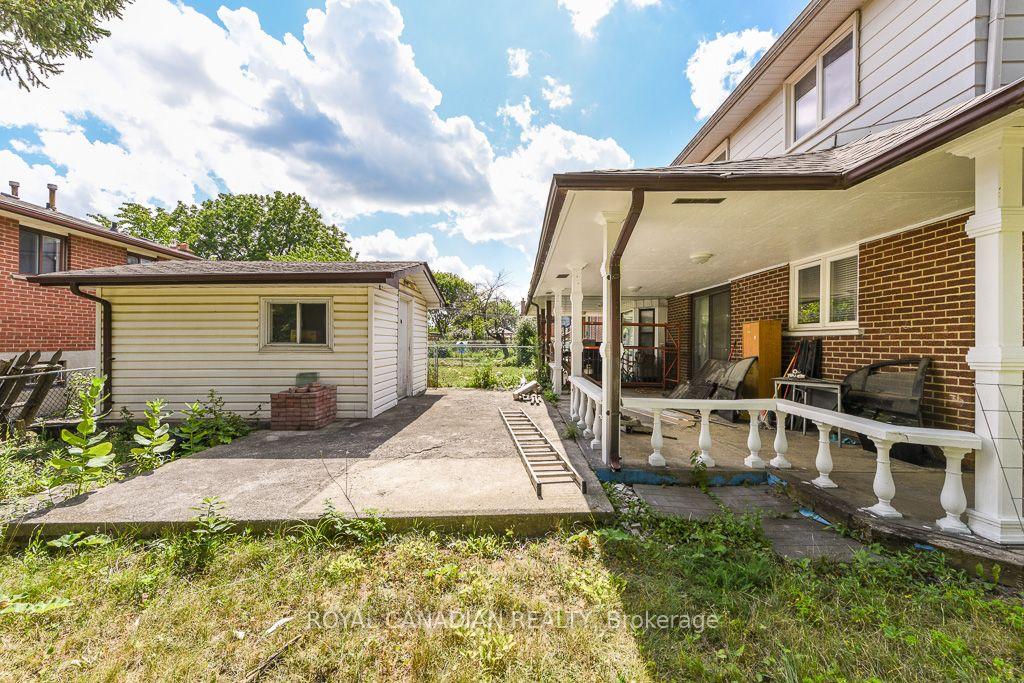 Photo 51 of 7700 Kittridge Drive, Mississauga, Malton — HOMEH