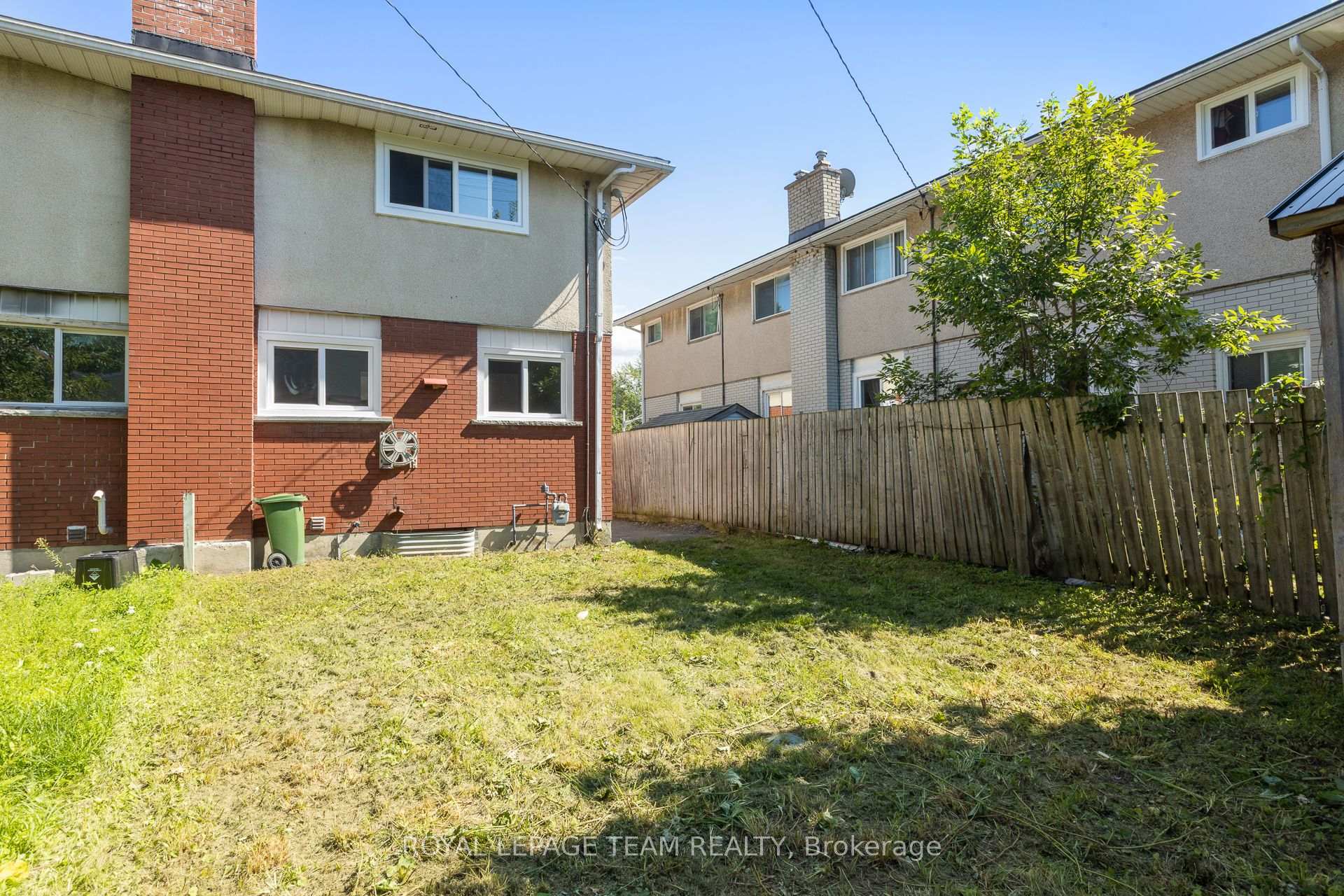 Photo 35 of 1001 Meadowlands Drive, Ottawa, Carleton Square — HOMEH