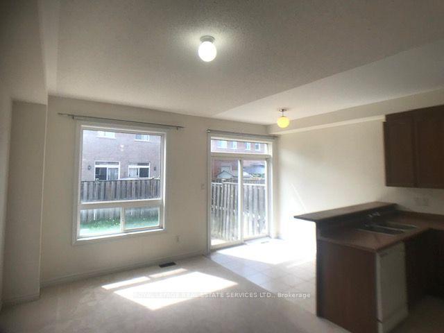 Photo 3 of 11 Calm Waters Crescent, Brampton, Madoc — HOMEH