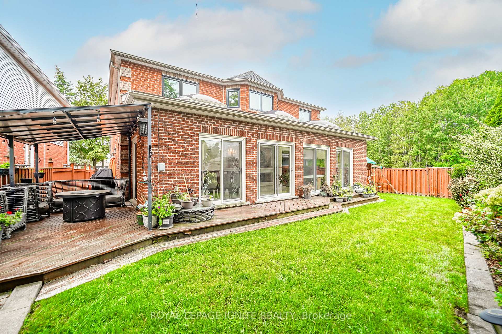 Photo 13 of 1592 Harrowsmith Court N, Pickering, Brock Ridge — HOMEH
