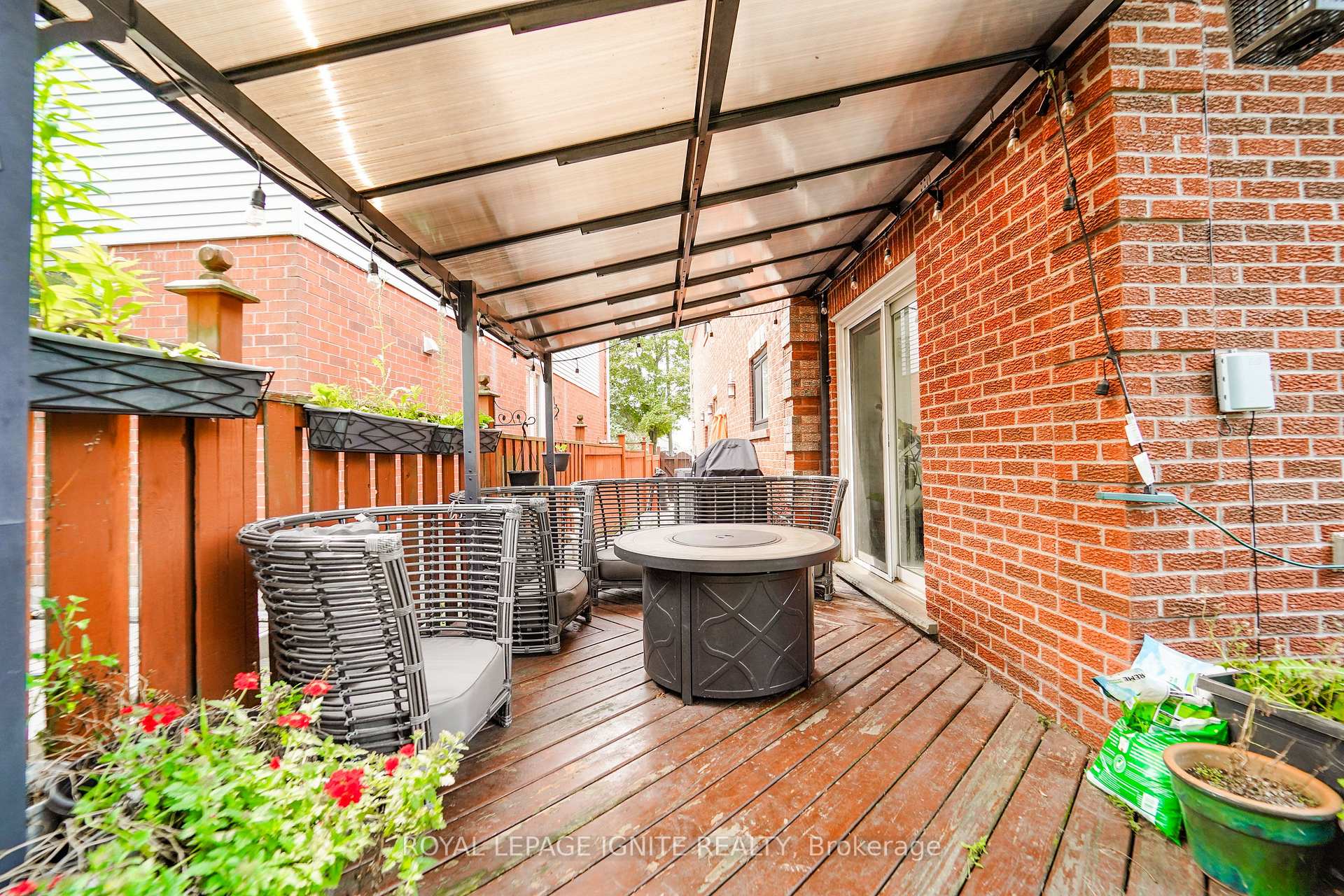 Photo 16 of 1592 Harrowsmith Court N, Pickering, Brock Ridge — HOMEH