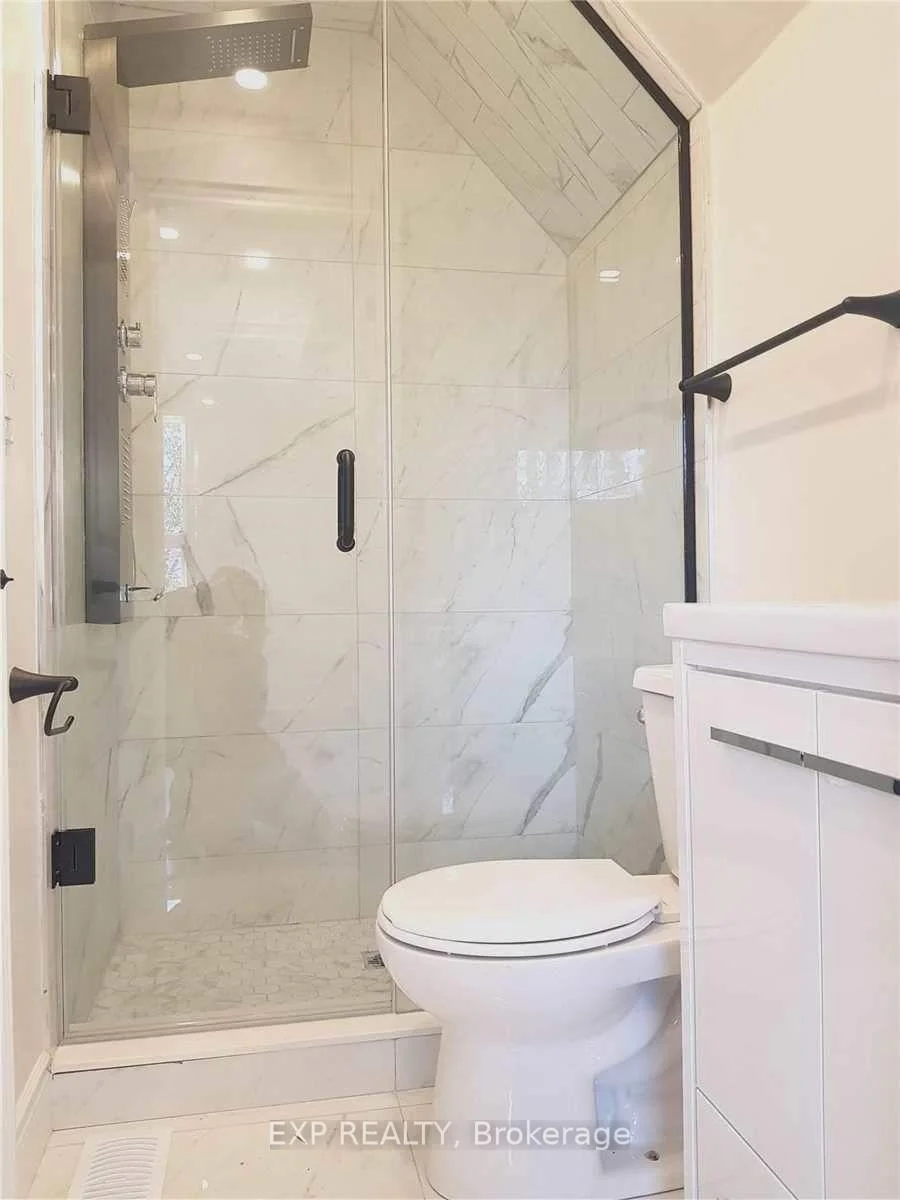 Photo 15 of Unit Upper, 487 Brucedale Avenue E, Hamilton, Eastmount — HOMEH