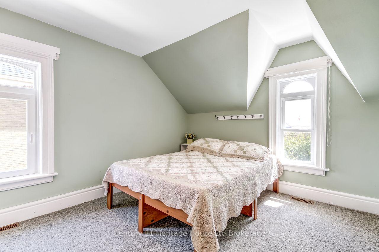 Photo 16 of 166 Dundas Street W, Zorra, Thamesford — HOMEH