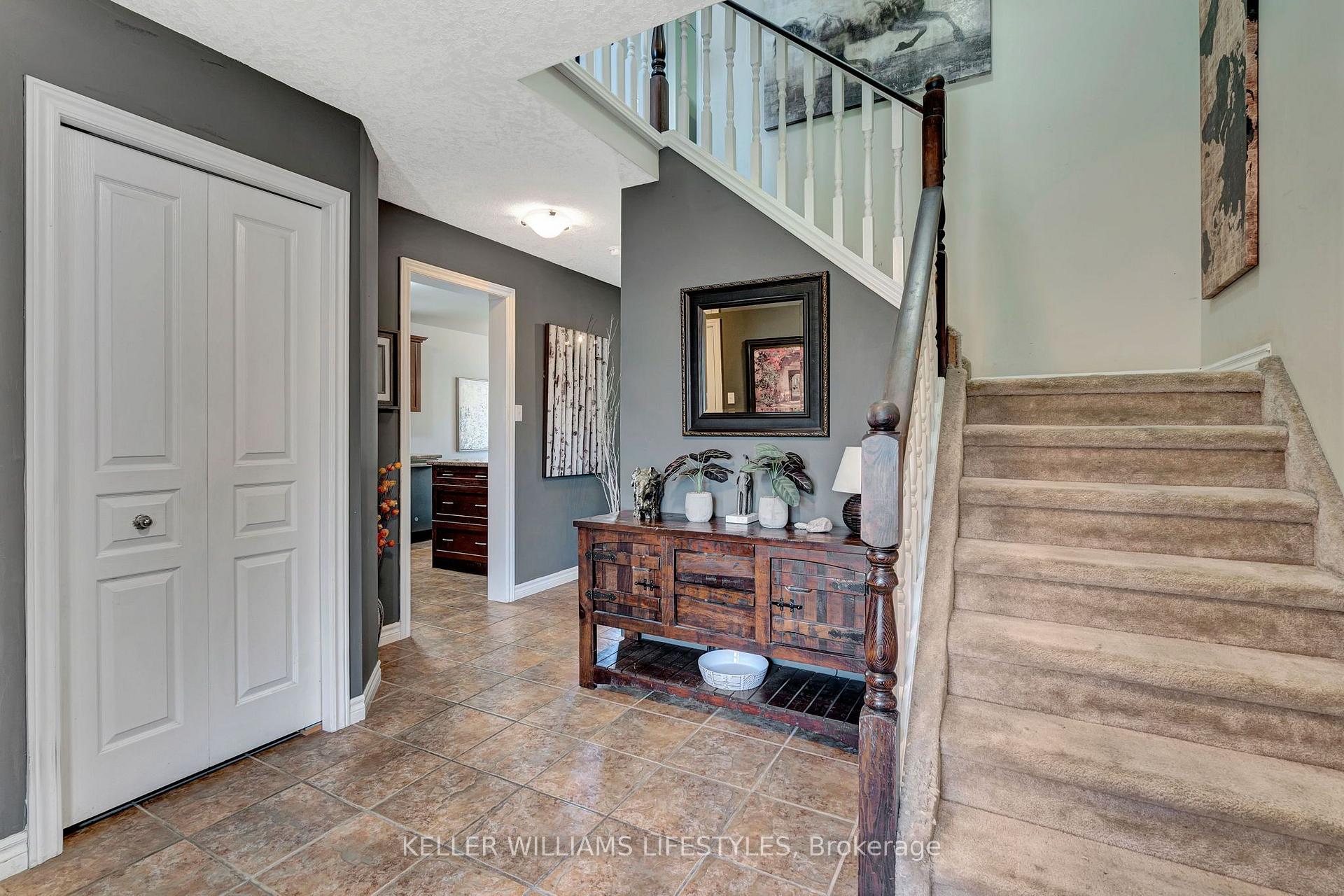 Photo 5 of 1726 Ennismore Crescent, London, North E — HOMEH