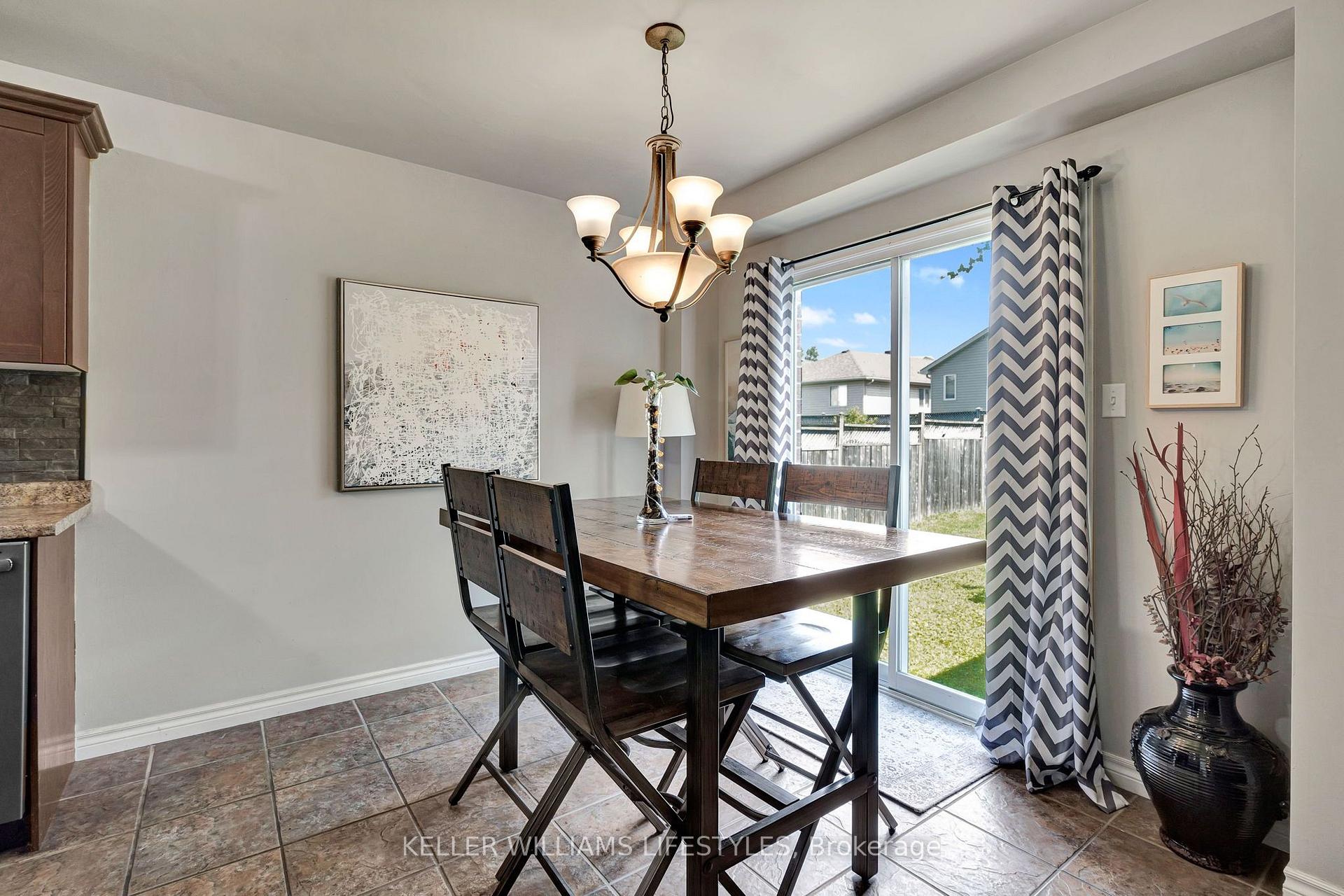 Photo 12 of 1726 Ennismore Crescent, London, North E — HOMEH