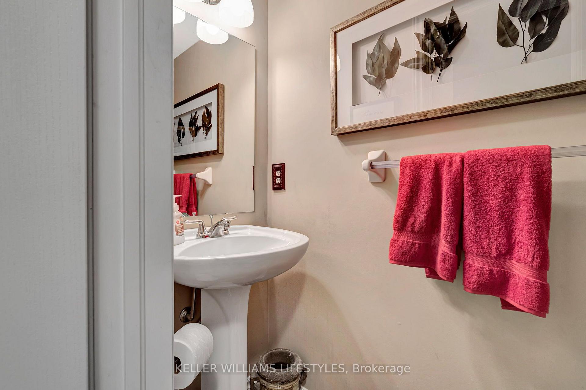 Photo 19 of 1726 Ennismore Crescent, London, North E — HOMEH