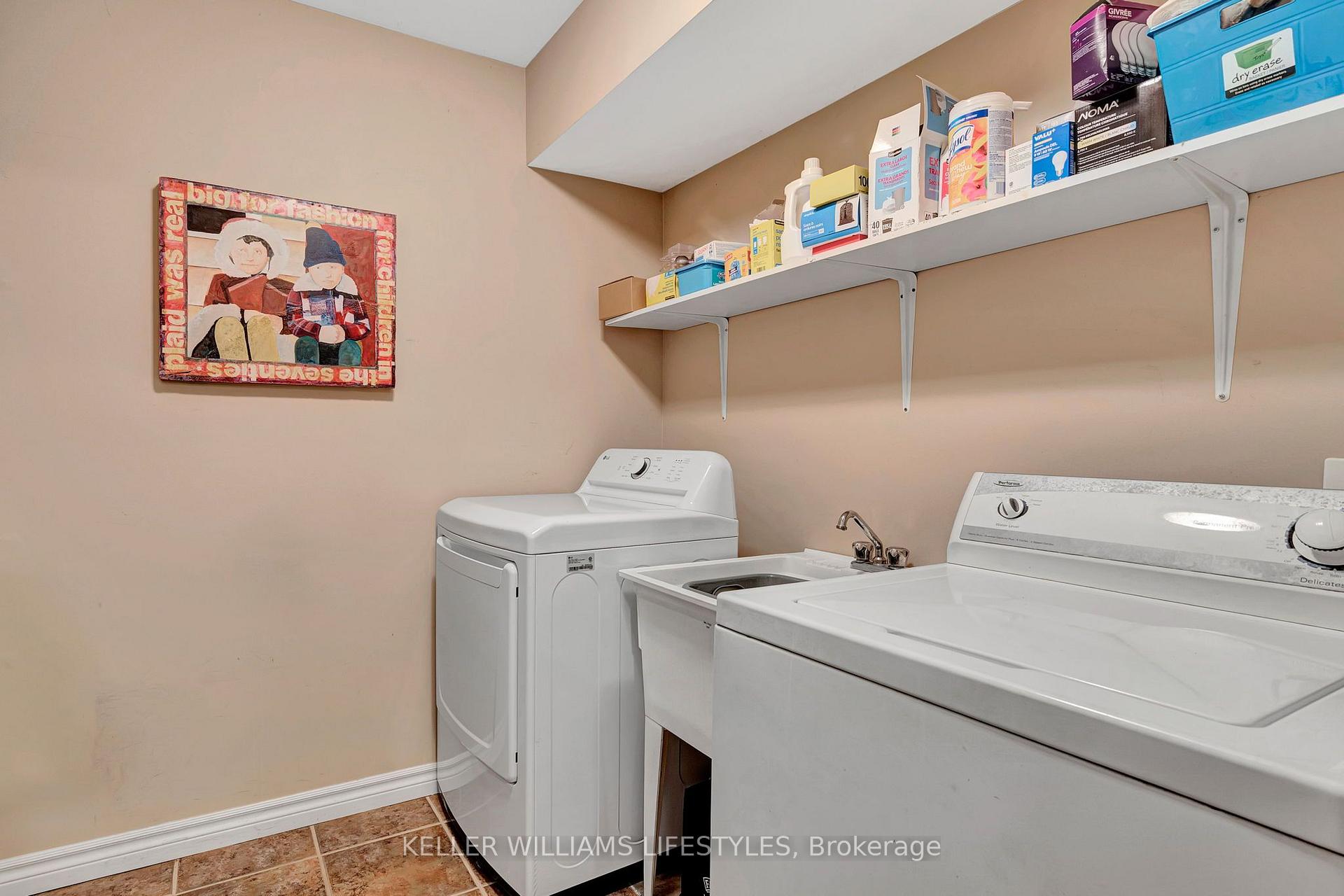 Photo 20 of 1726 Ennismore Crescent, London, North E — HOMEH