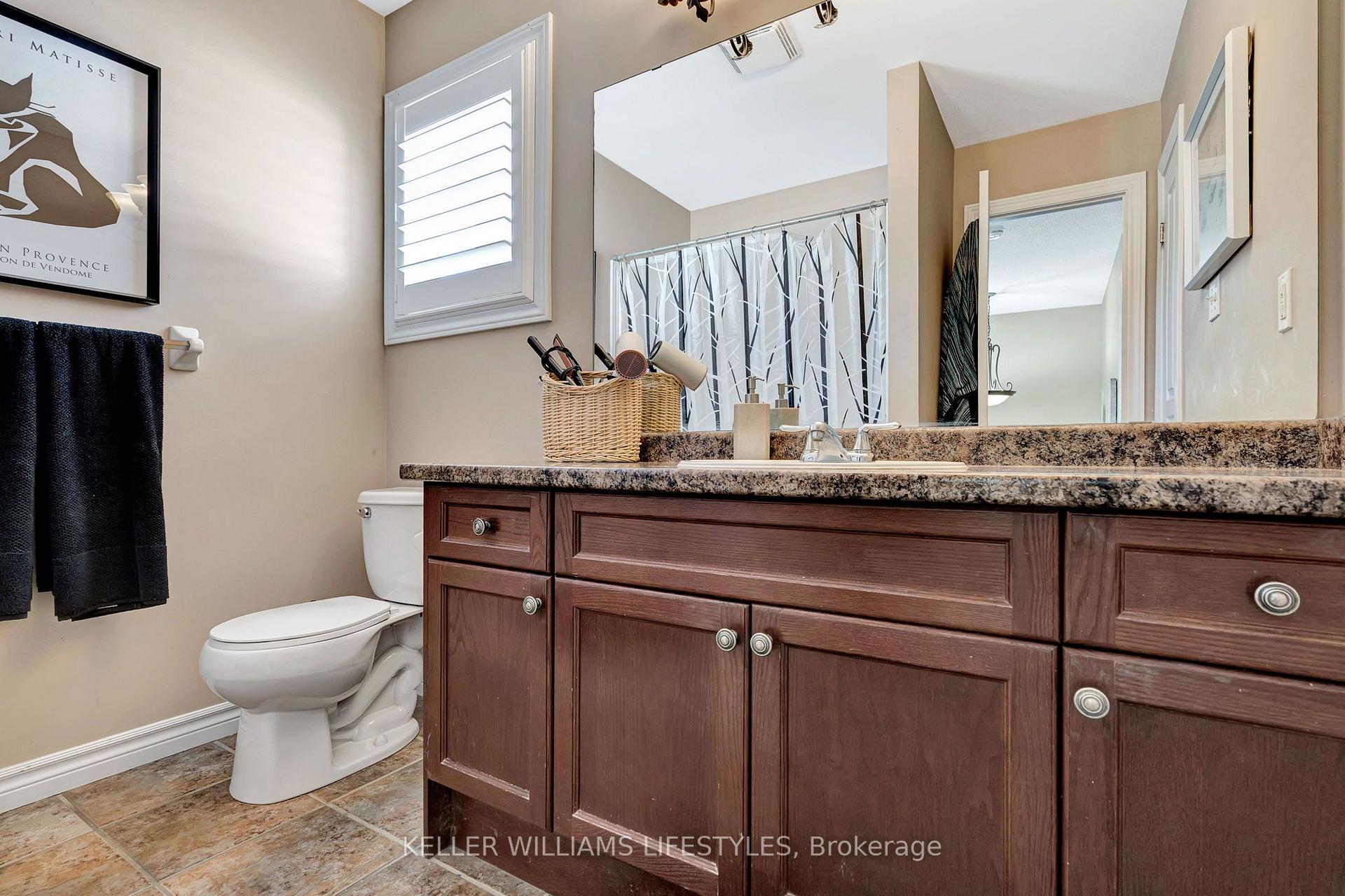 Photo 28 of 1726 Ennismore Crescent, London, North E — HOMEH