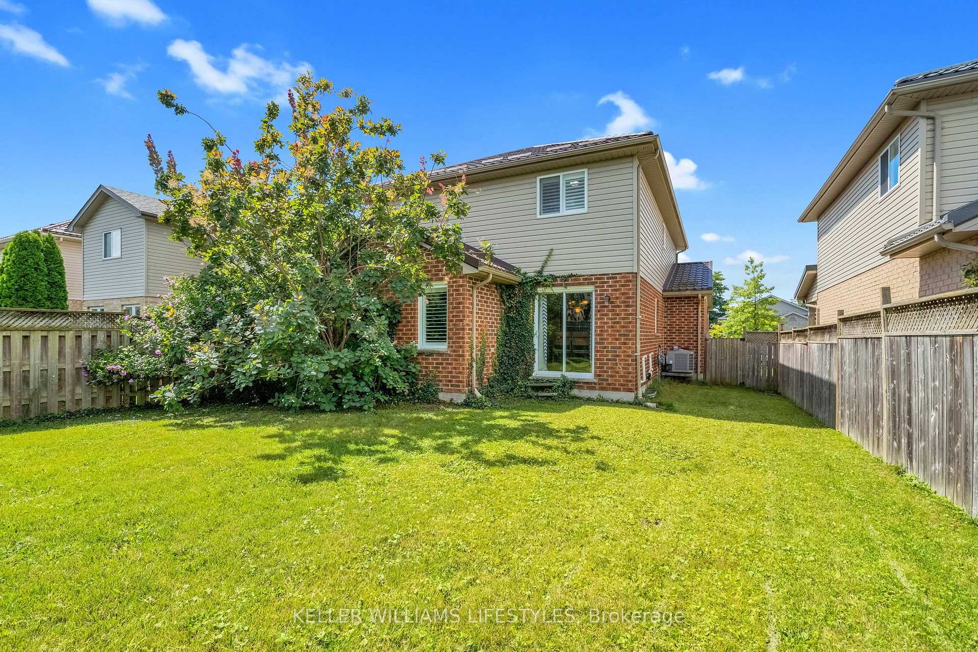 Photo 31 of 1726 Ennismore Crescent, London, North E — HOMEH