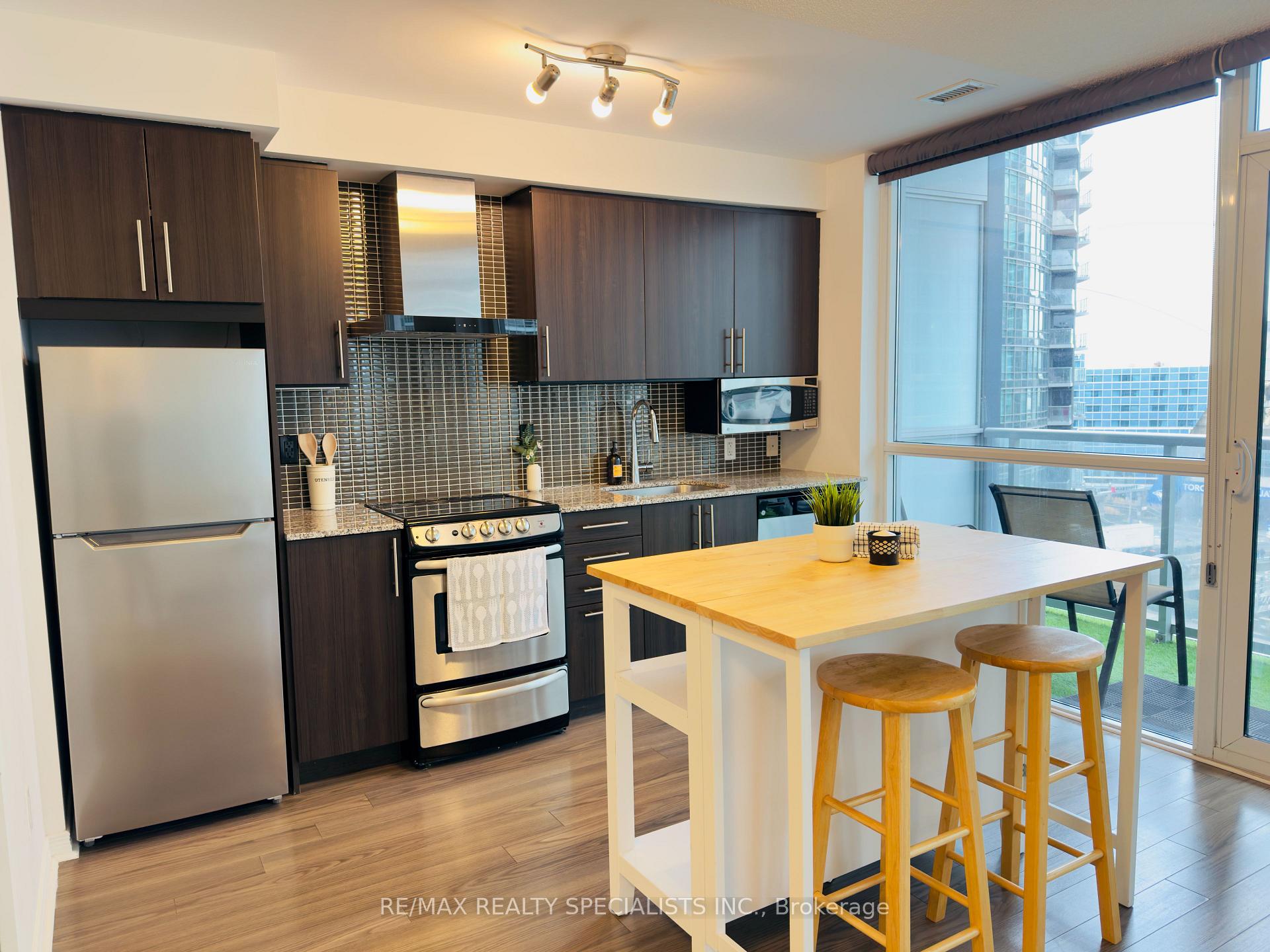 Photo 4 of Unit 1007, 352 Front Street, Toronto, Waterfront Communities — HOMEH
