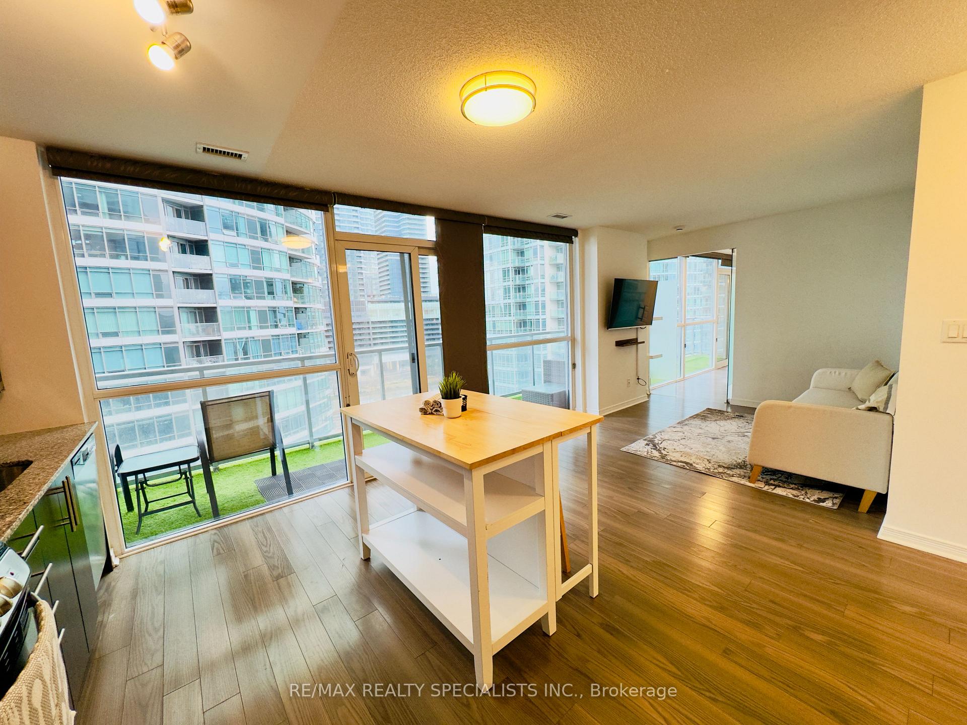 Photo 8 of Unit 1007, 352 Front Street, Toronto, Waterfront Communities — HOMEH