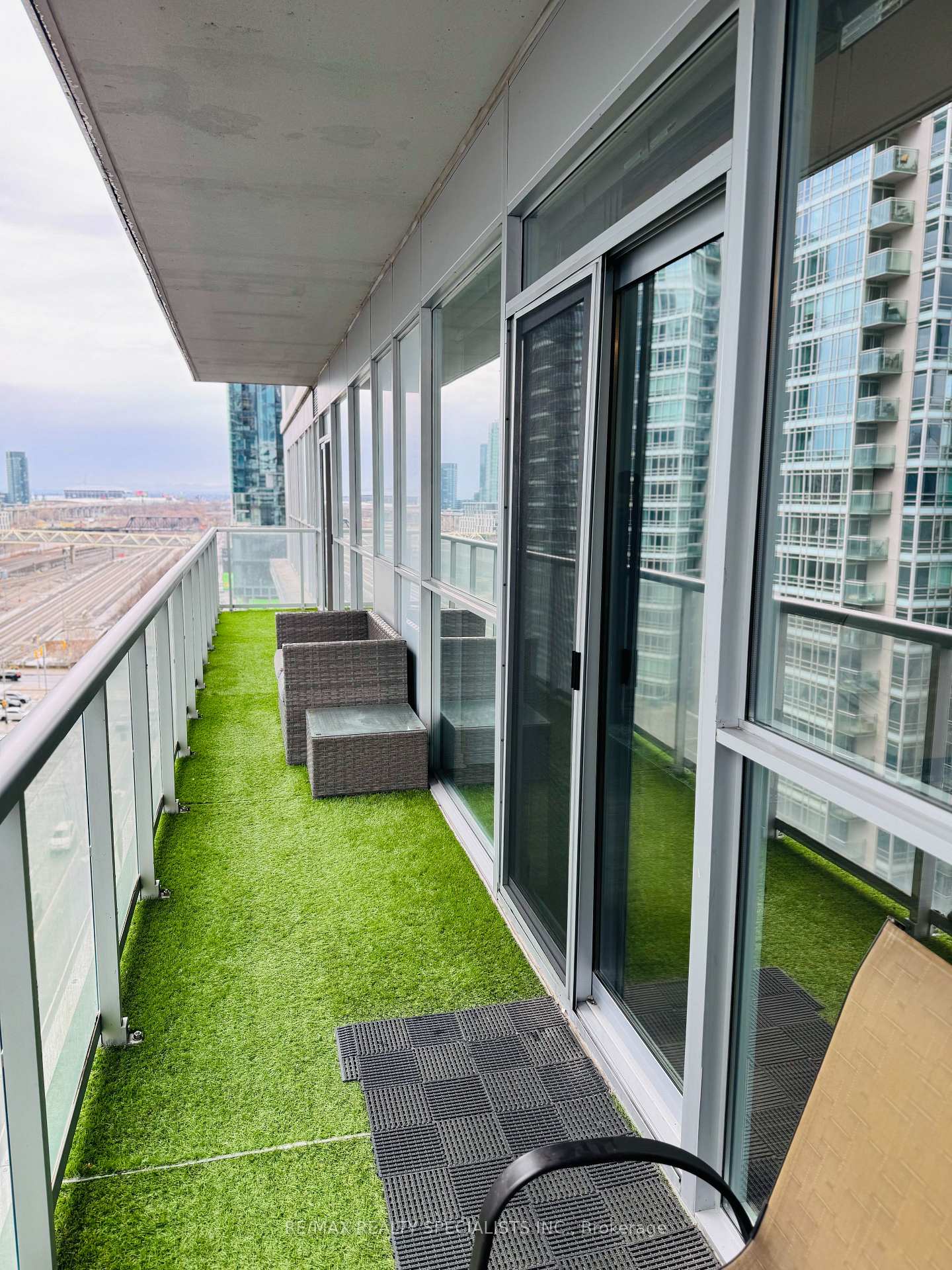 Photo 21 of Unit 1007, 352 Front Street, Toronto, Waterfront Communities — HOMEH