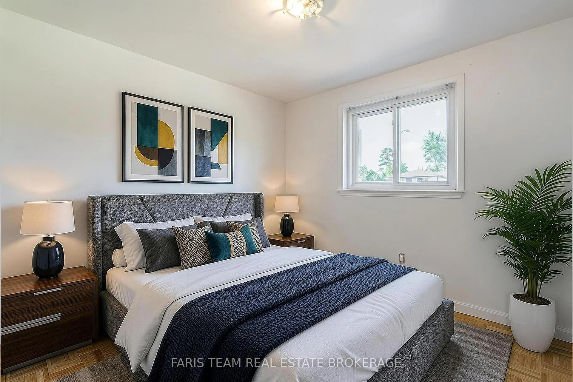 Photo 16 of 58 Chaucer Crescent, Barrie, Letitia Heights — HOMEH