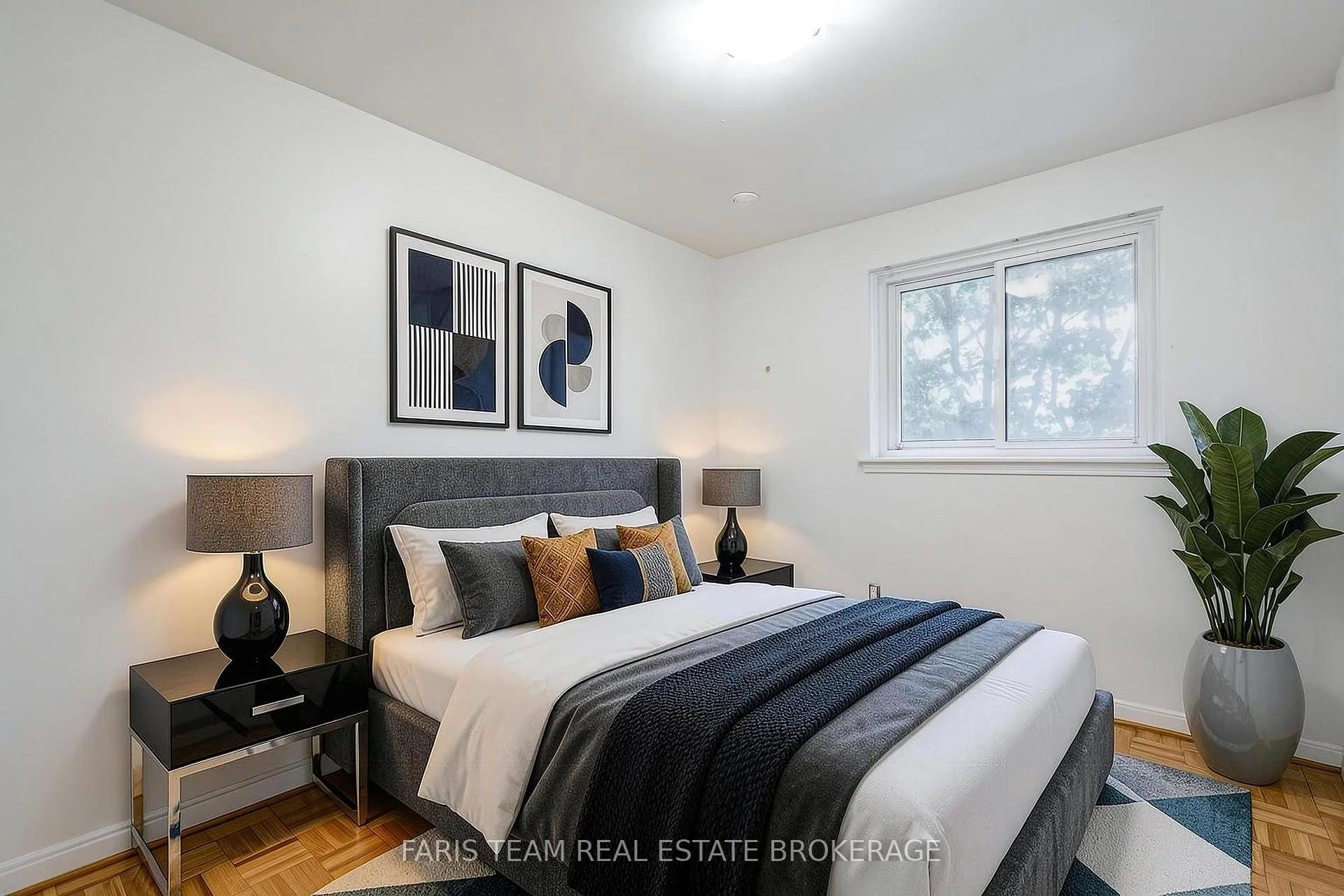 Photo 20 of 58 Chaucer Crescent, Barrie, Letitia Heights — HOMEH