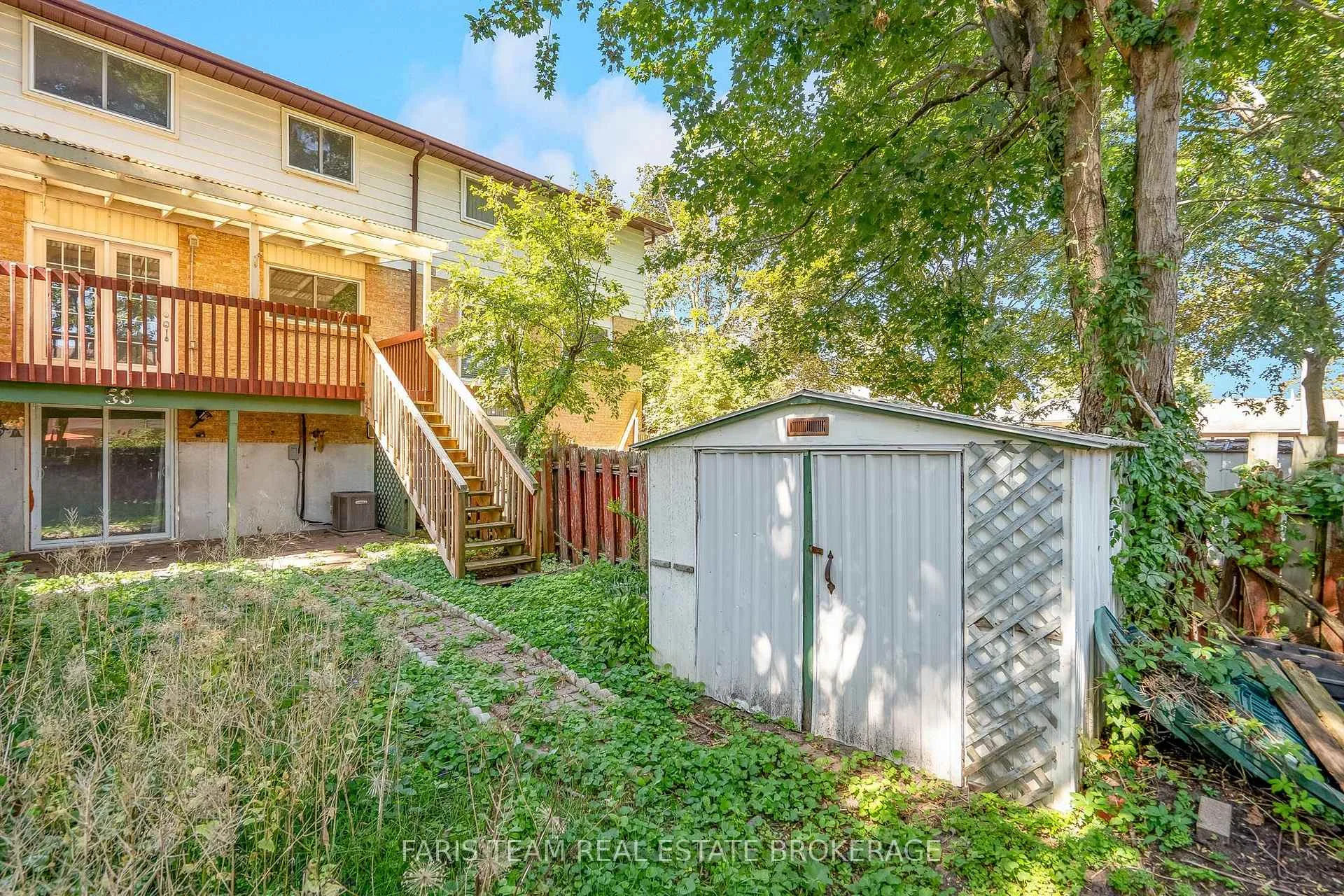 Photo 31 of 58 Chaucer Crescent, Barrie, Letitia Heights — HOMEH