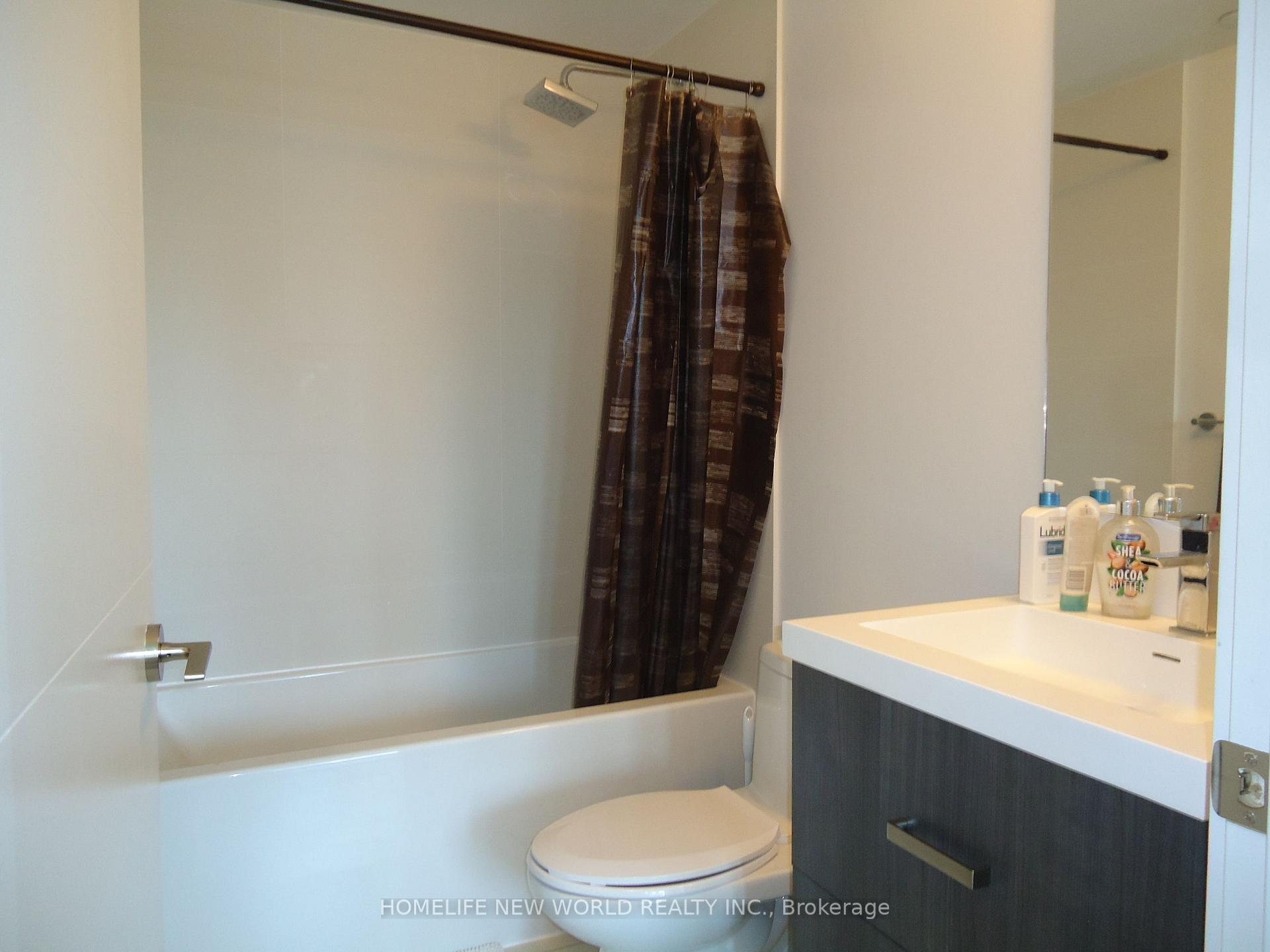 Photo 8 of Unit 906, 50 Wellesley Street E, Toronto, Church-Yonge Corridor — HOMEH