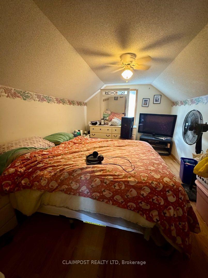 Photo 11 of 164 Pine Street N, Timmins, TNE - Hill District — HOMEH